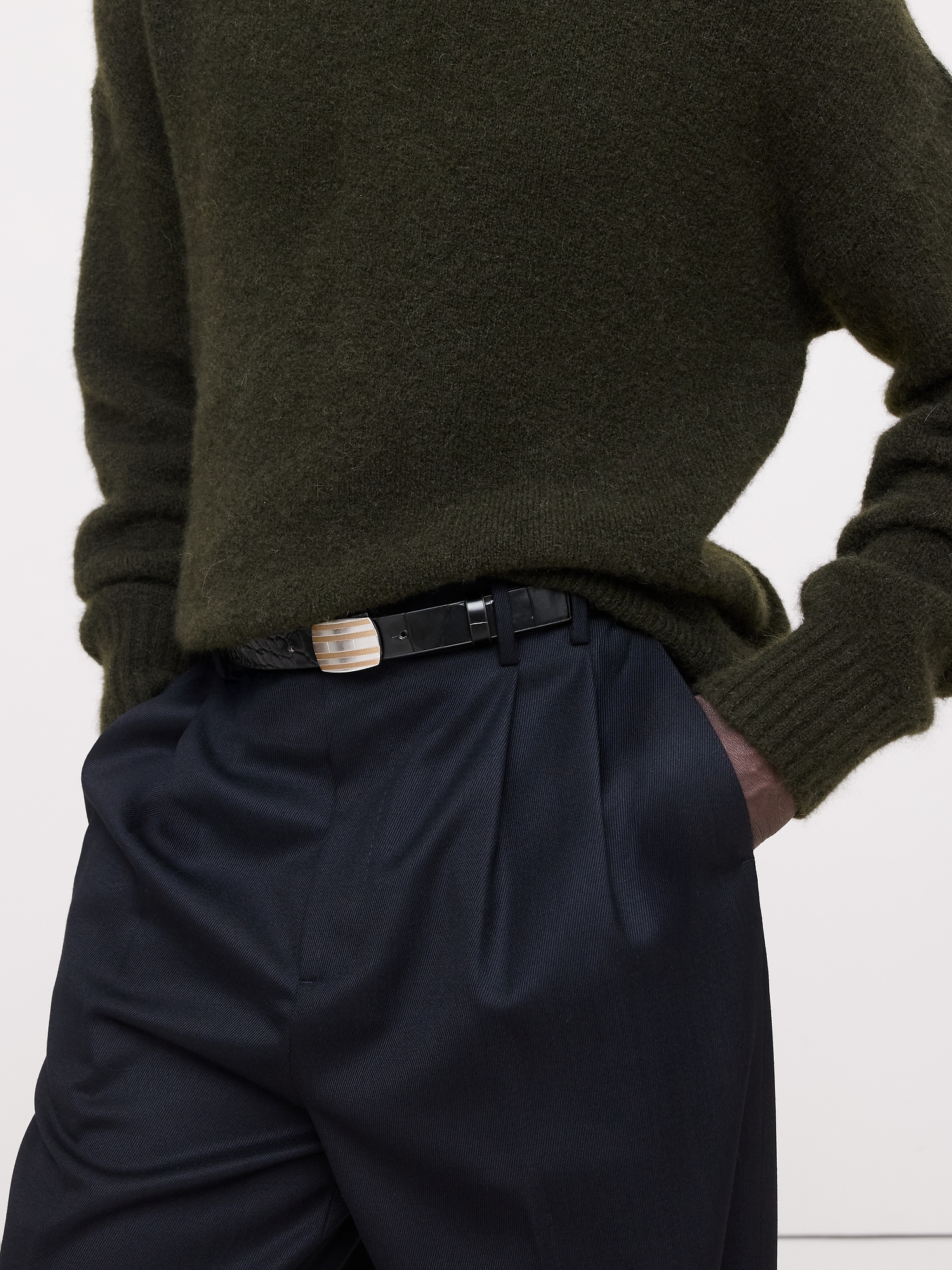 Image number 2 showing, Embossed Leather Plaque-Buckle Belt