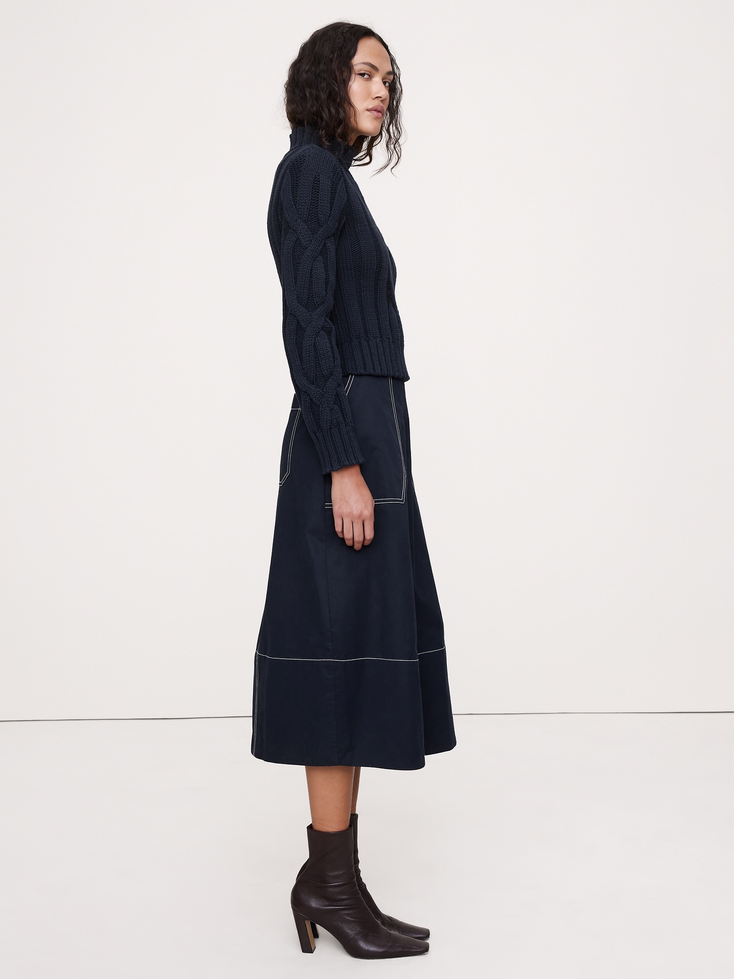 Image number 3 showing, Cotton-Blend Cable-Knit Cropped Sweater