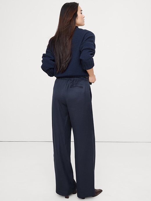 Mid-Rise Wide-Leg Drapey TENCEL™ Pull-On Pant