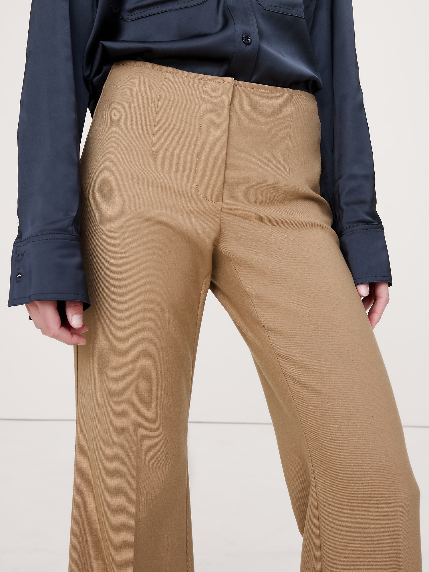Mid-Rise Flare Stretch Wool-Blend Pant