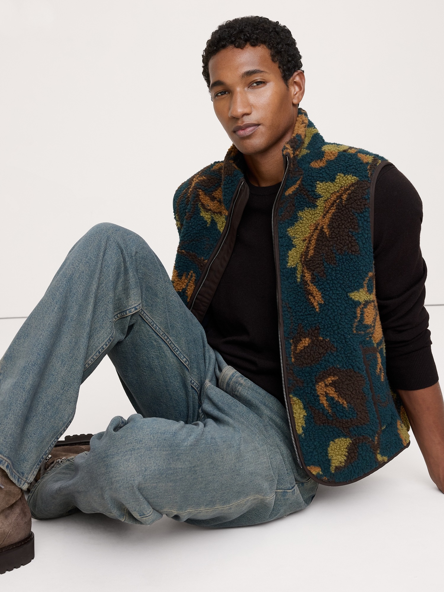 Мужской жилет Banana Republic Print Sherpa Vest, цвет: С принтом — фото 3