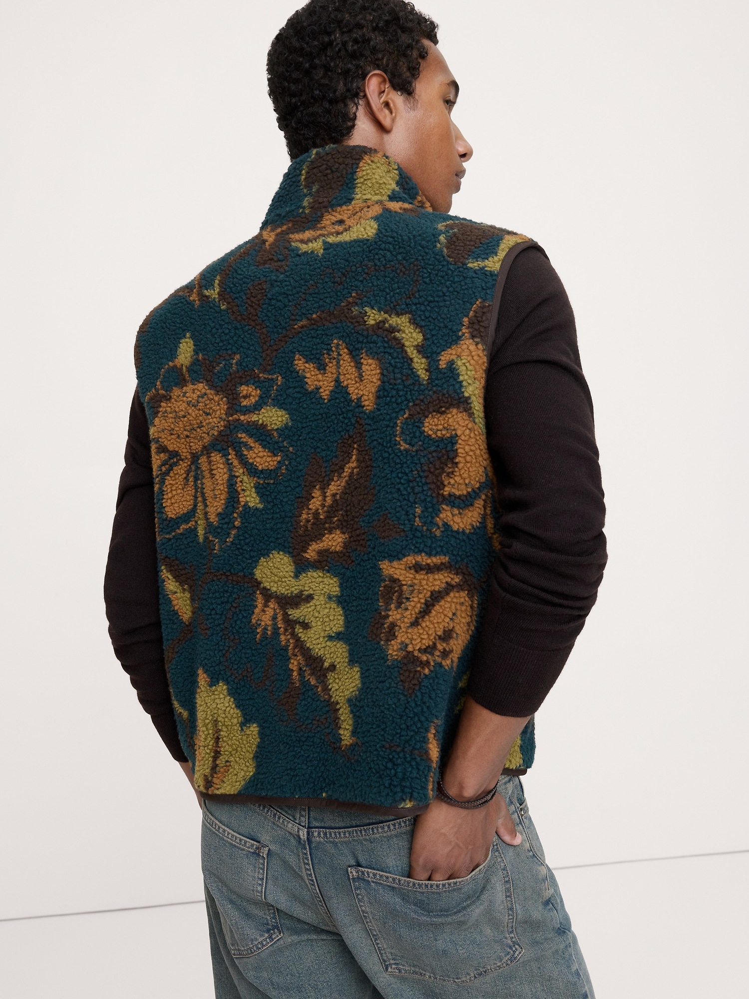 Мужской жилет Banana Republic Print Sherpa Vest, цвет: С принтом — фото 2