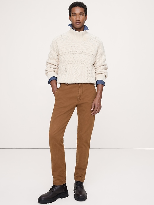 Slim Brushed Traveler Chino