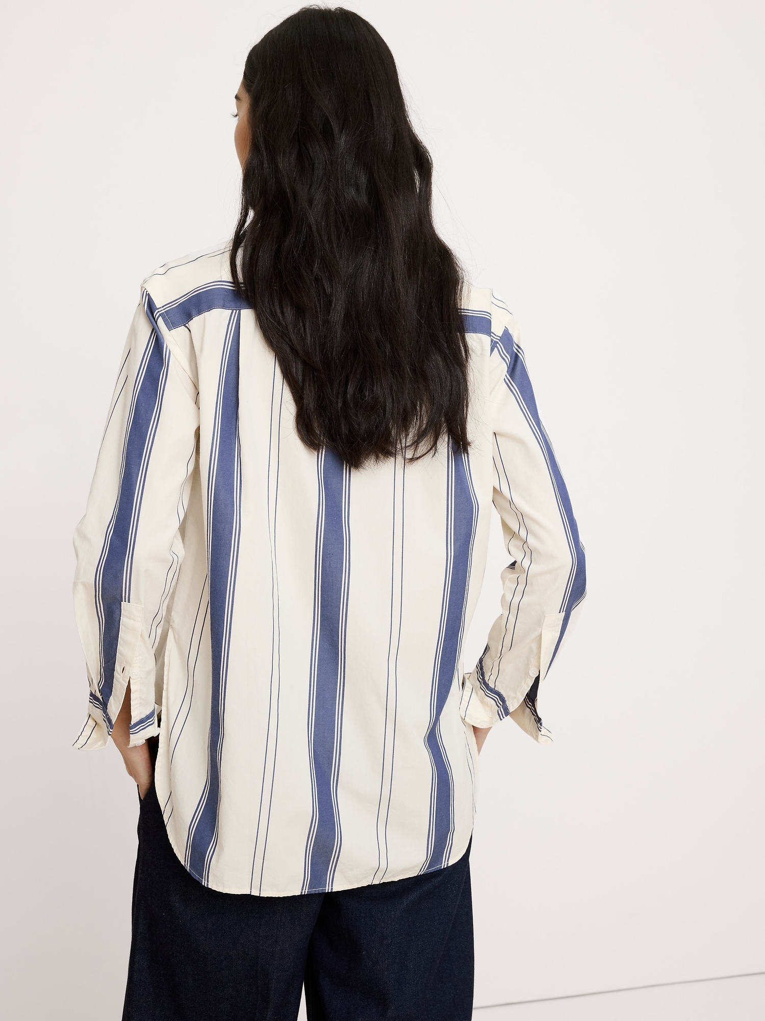 Image number 2 showing, The Oversized Shirt