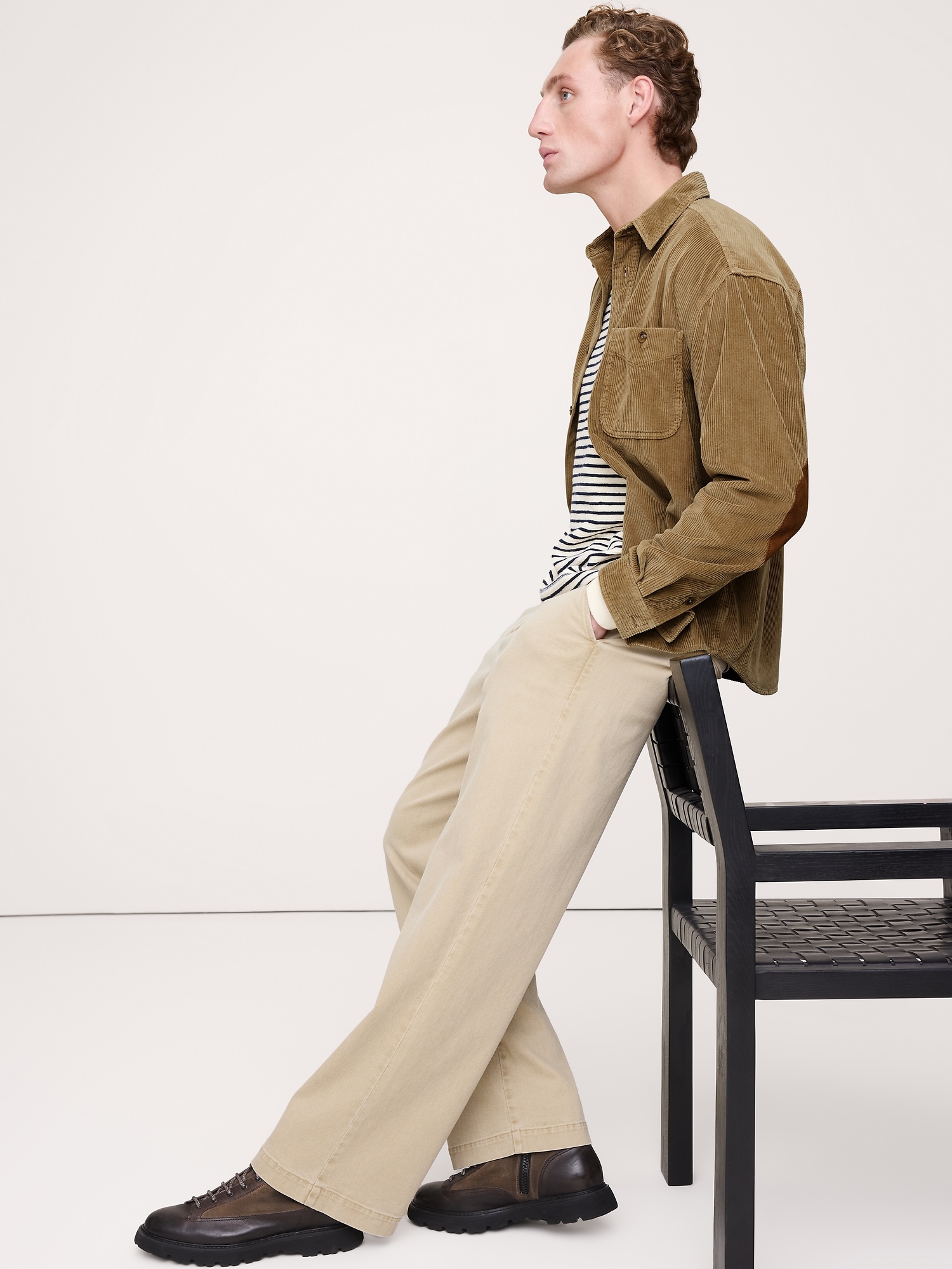 Relaxed-Fit Corduroy Shirt with Suede Elbow Patches