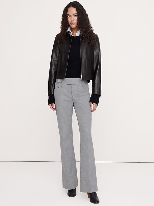 Mid-Rise Slim Bootcut Pant