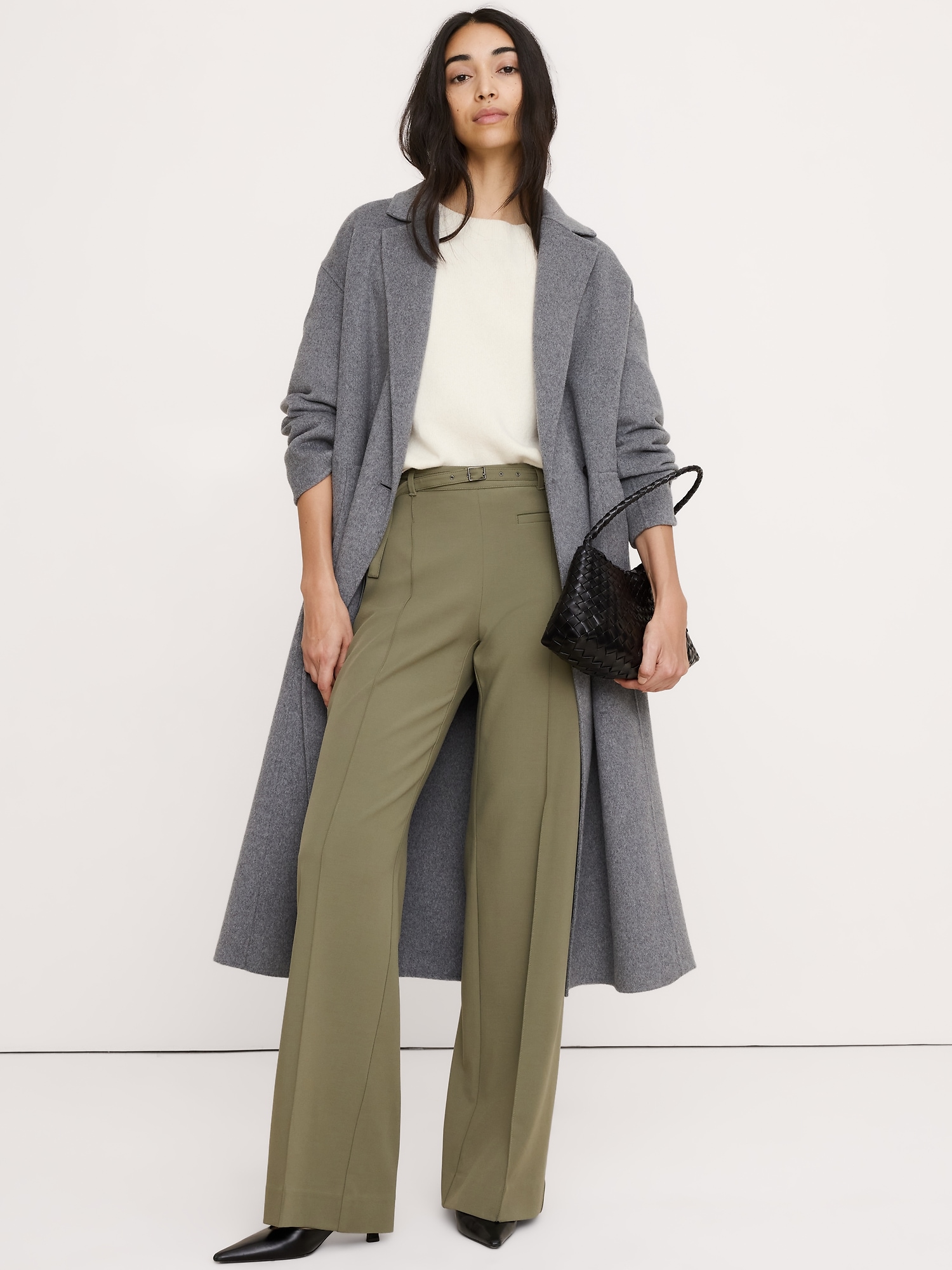 Женские брюки Banana Republic Mid-Rise Wide-Leg City Stretch Pant, цвет: Светлый оливковый зелёный