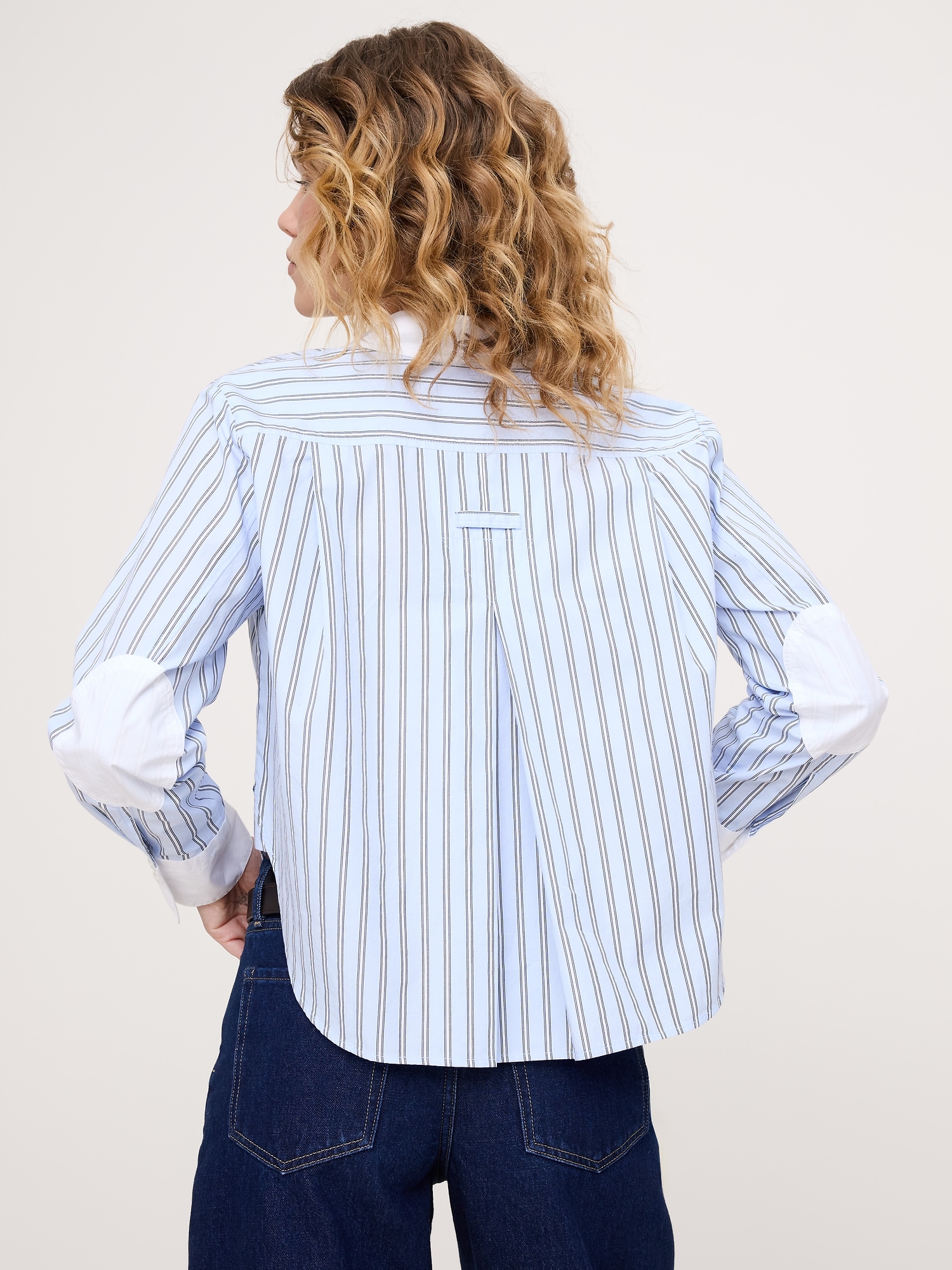 Image number 5 showing, Cropped Cotton Polin Shirt with Elbow Patches