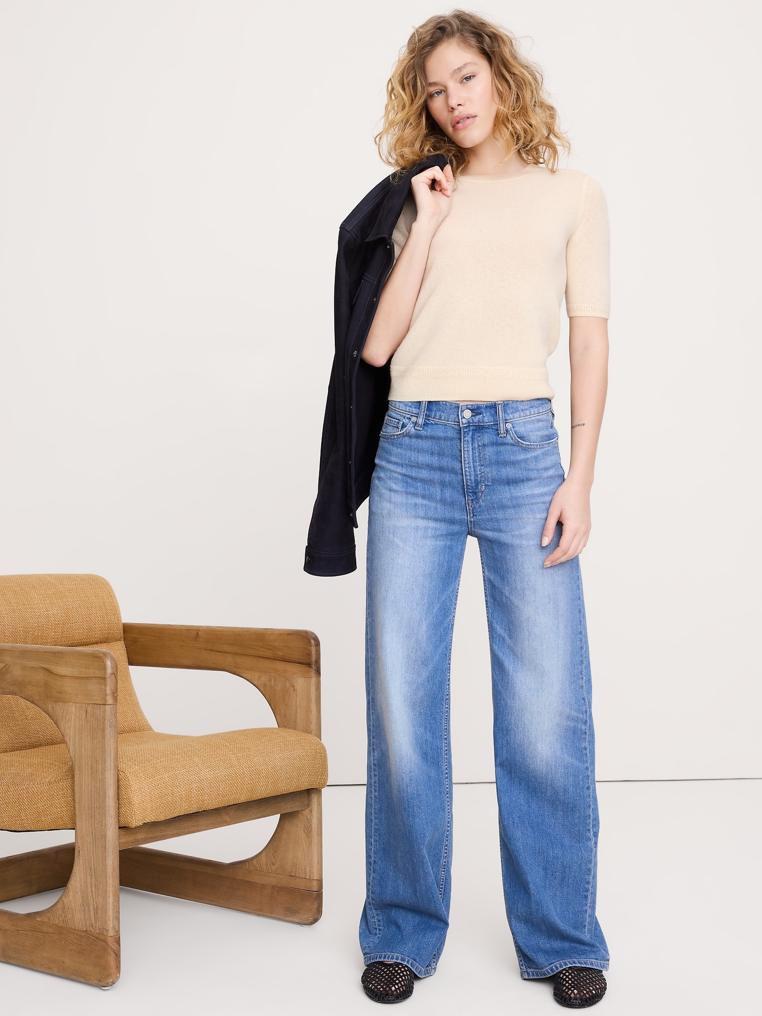 Image number 3 showing, Lightweight Cashmere Short-Sleeve Sweater