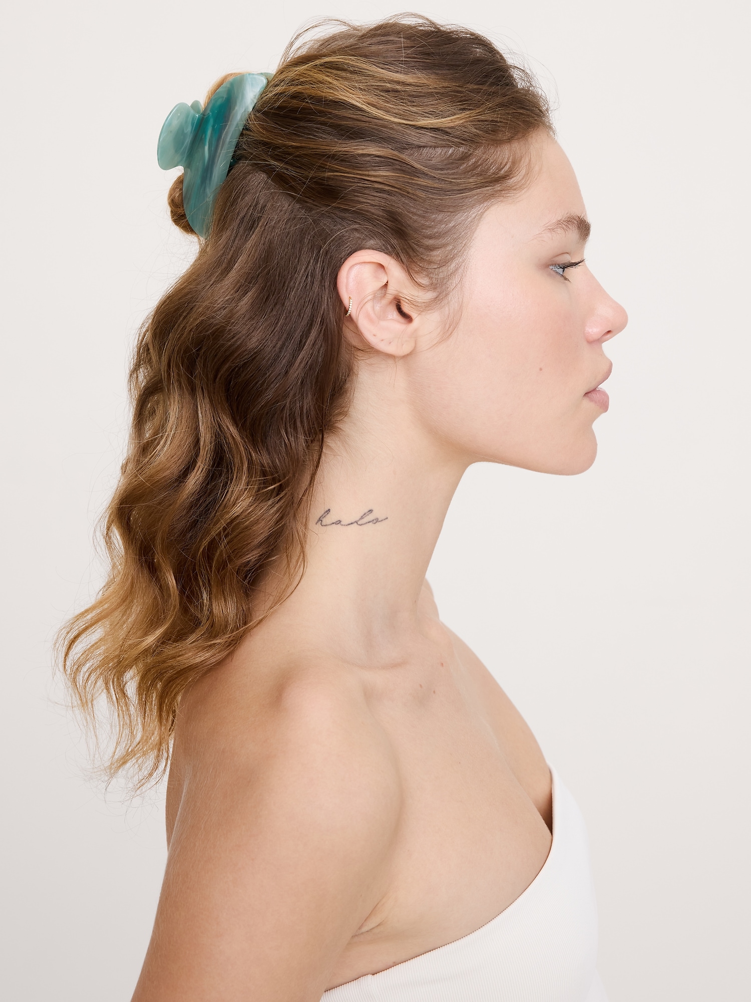 Image number 3 showing, Midi Heirloom Claw Clip by Machete