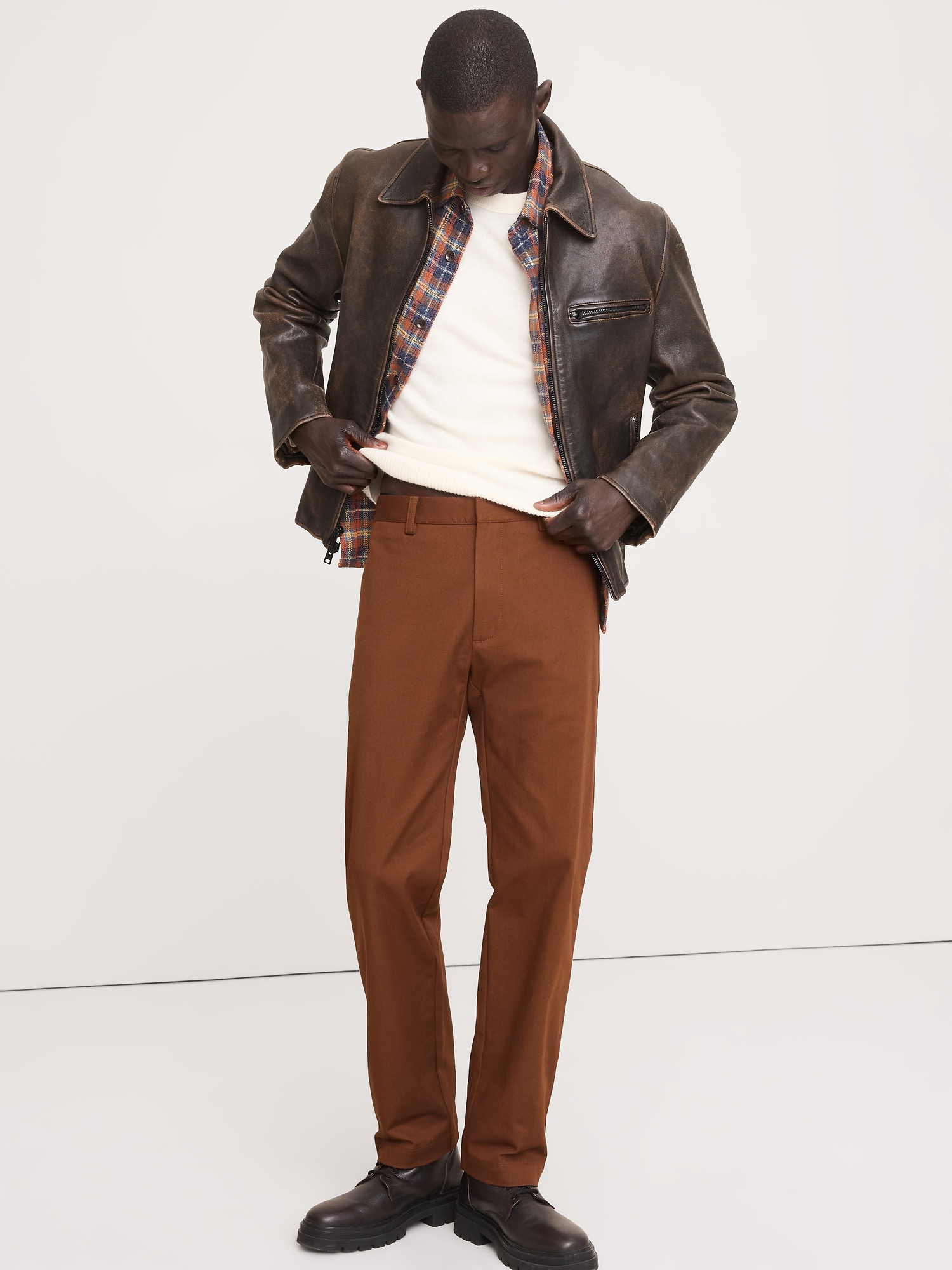 Straight Italian-Stretch Chino Pant