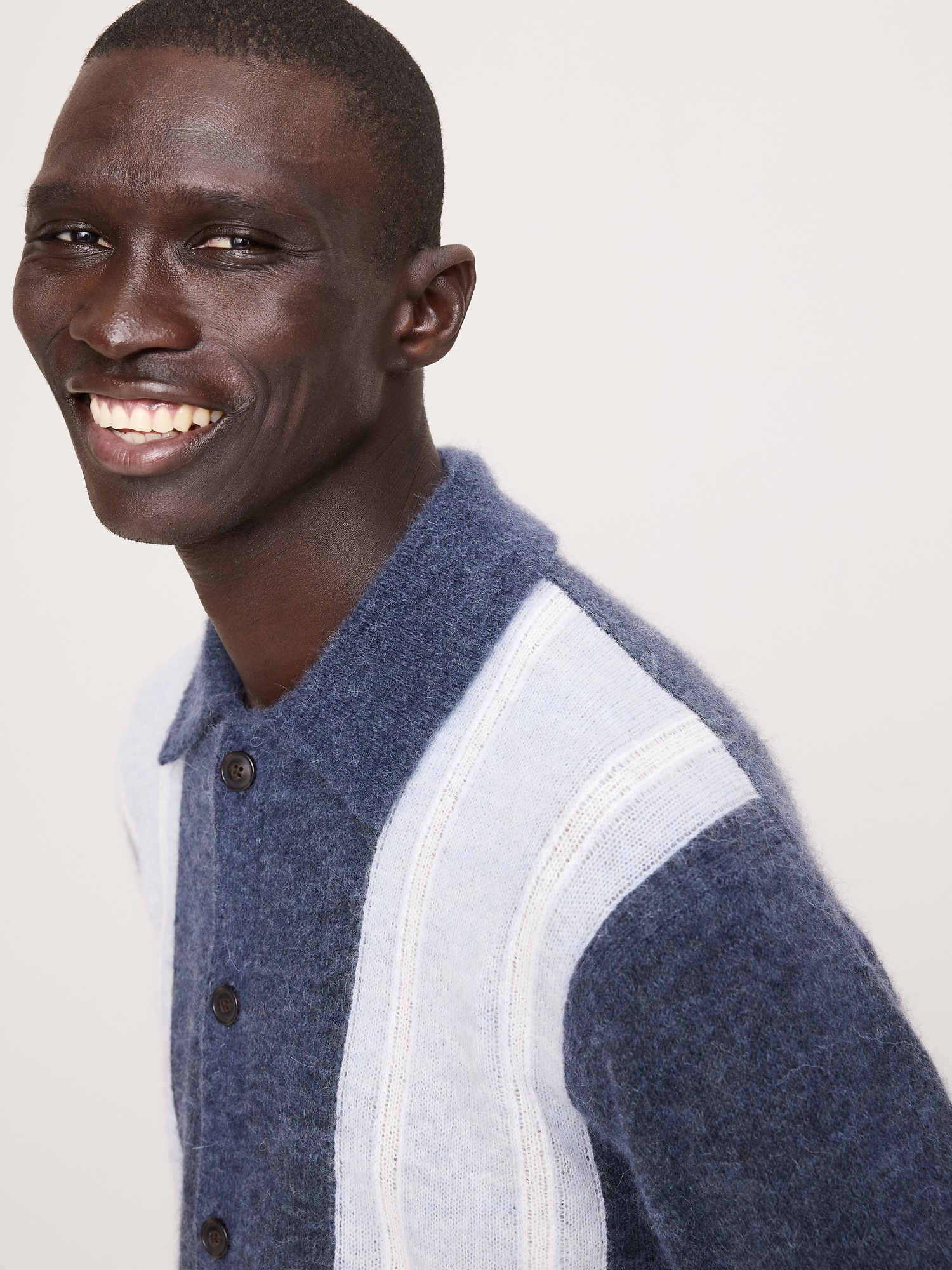 Мужской кардиган Banana Republic Italian Alpaca-Blend Polo Cardigan, цвет: Тёмный джинсовый синий — фото 3