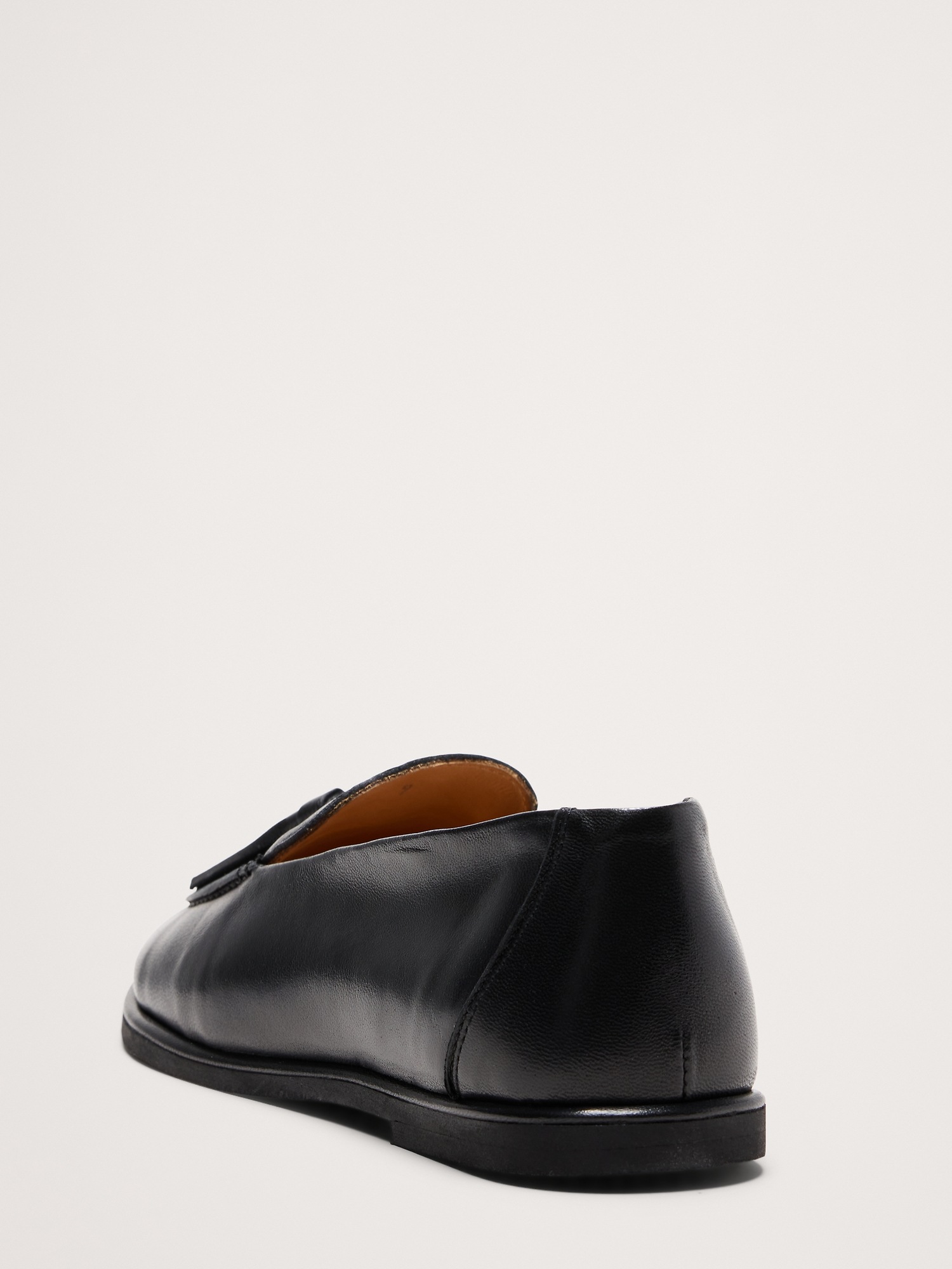 Женские туфли Banana Republic Italian Leather Tassel Loafer, цвет: Чёрный — фото 4
