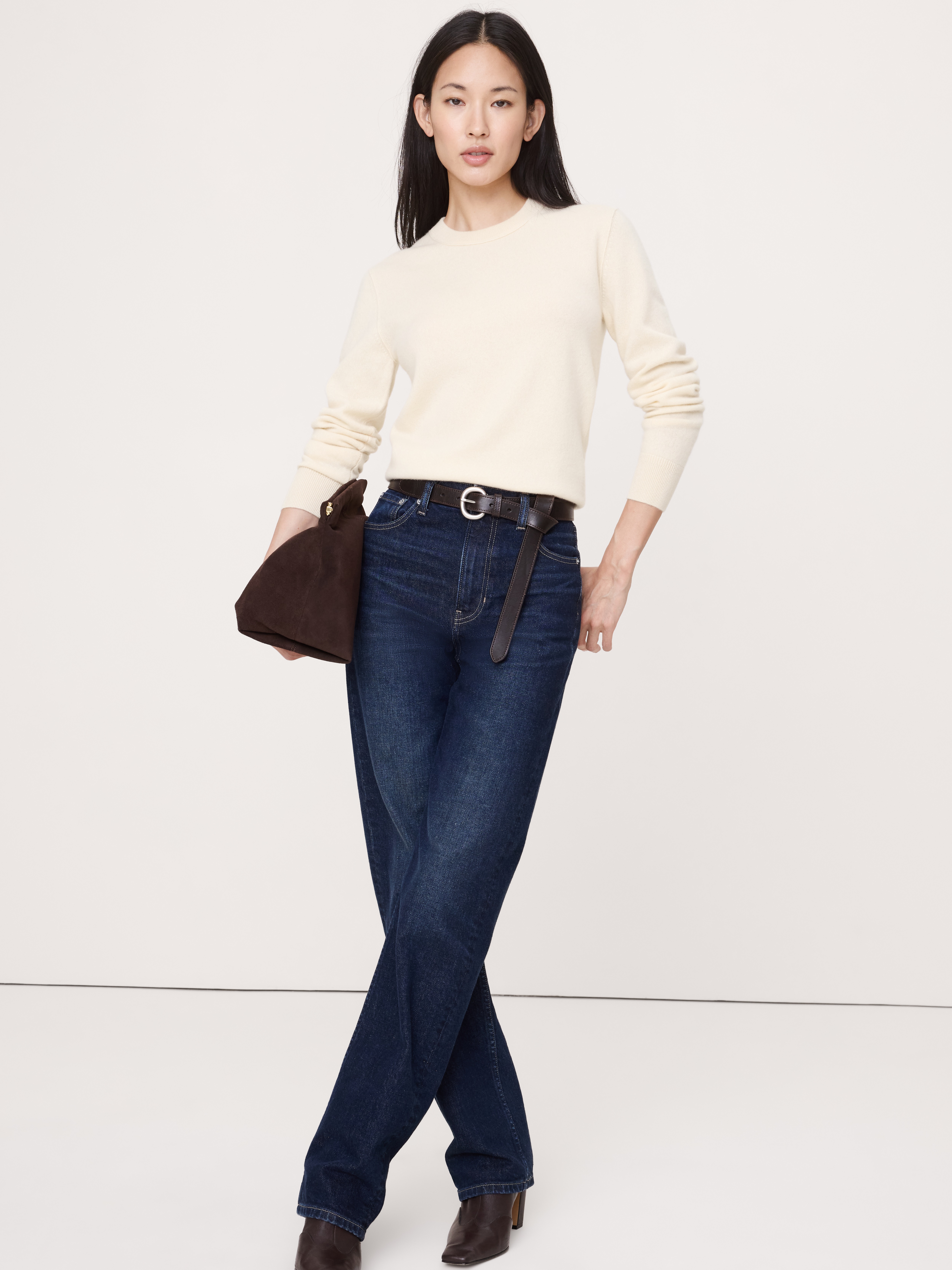 Classic Cashmere Crew-Neck Sweater