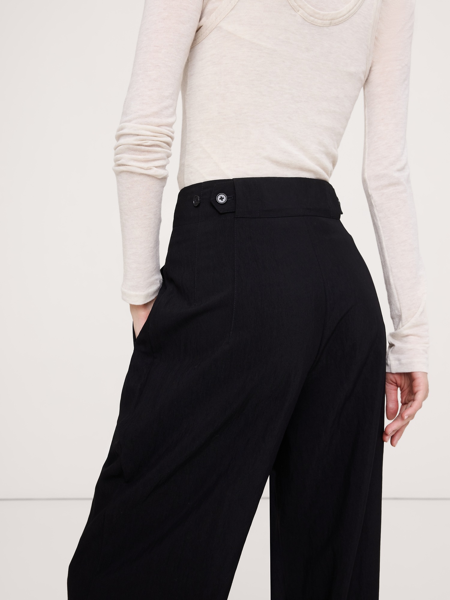 Женские брюки Banana Republic Heritage Wide-Leg Utility Pant, цвет: Чёрный — фото 3
