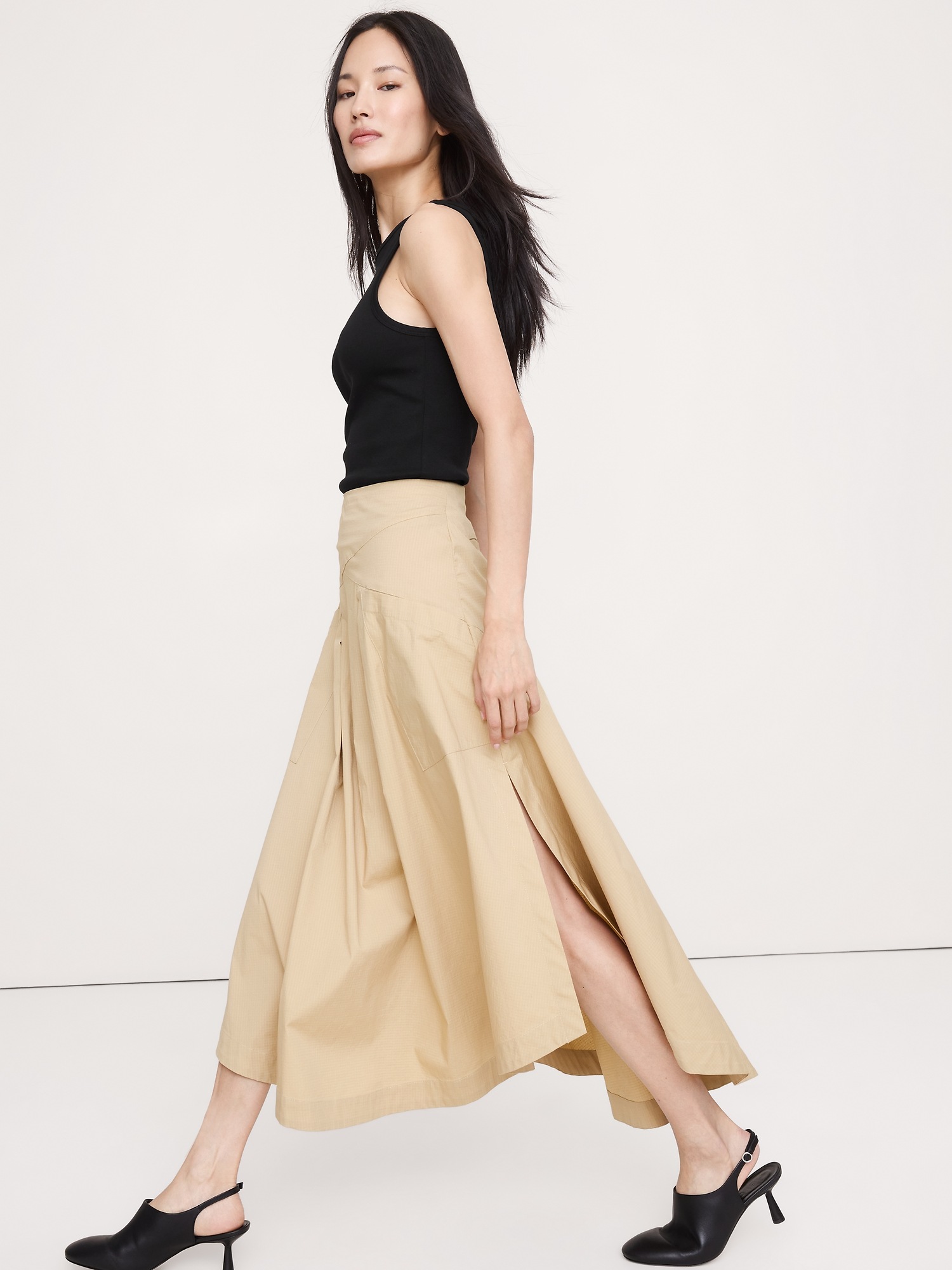 Женский топ Banana Republic Minimalist Cotton Tank, цвет: Чёрный — фото 3