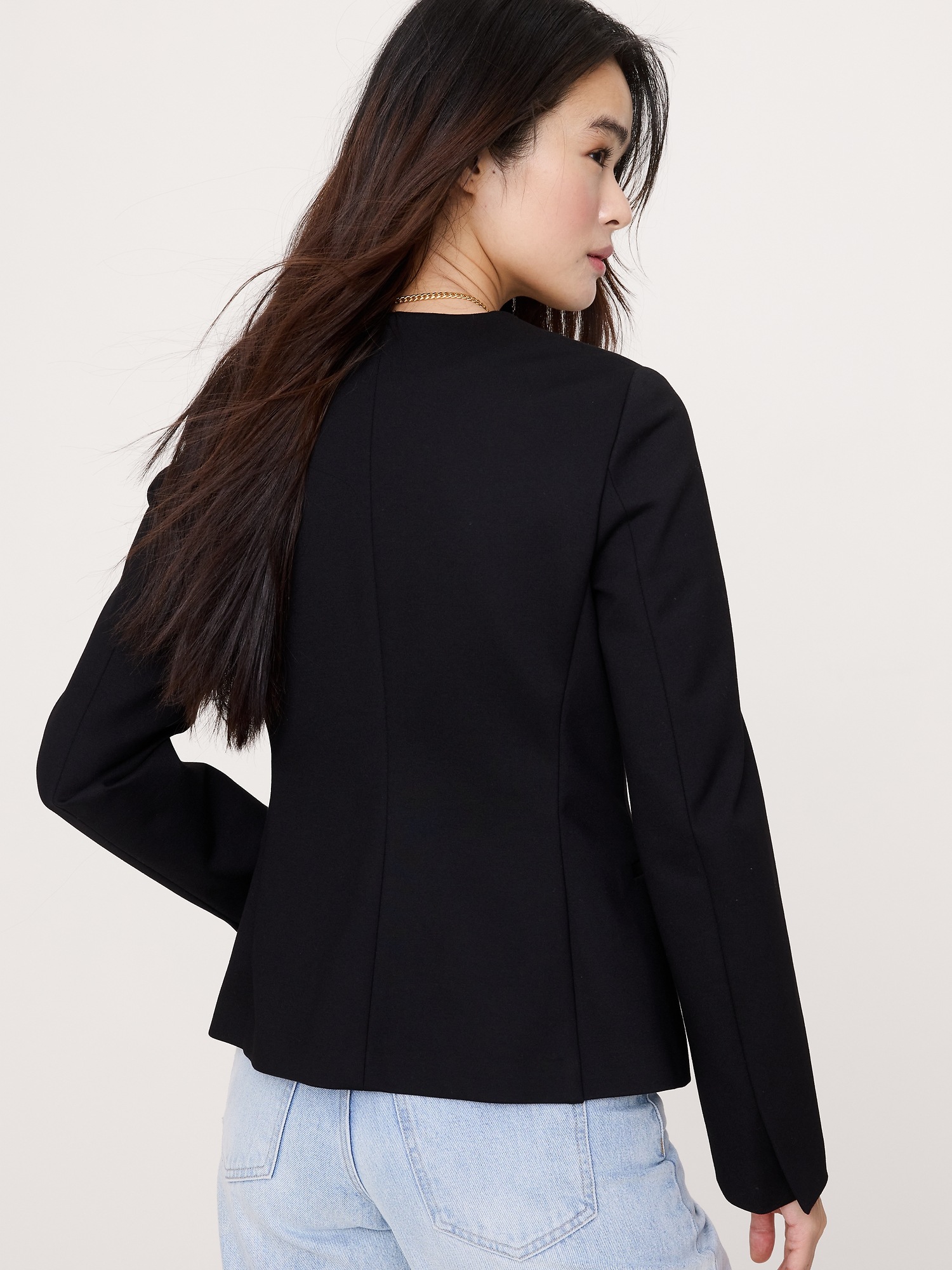 Женский топ Banana Republic Everywhere Ponte Blazer Top, цвет: Чёрный — фото 2