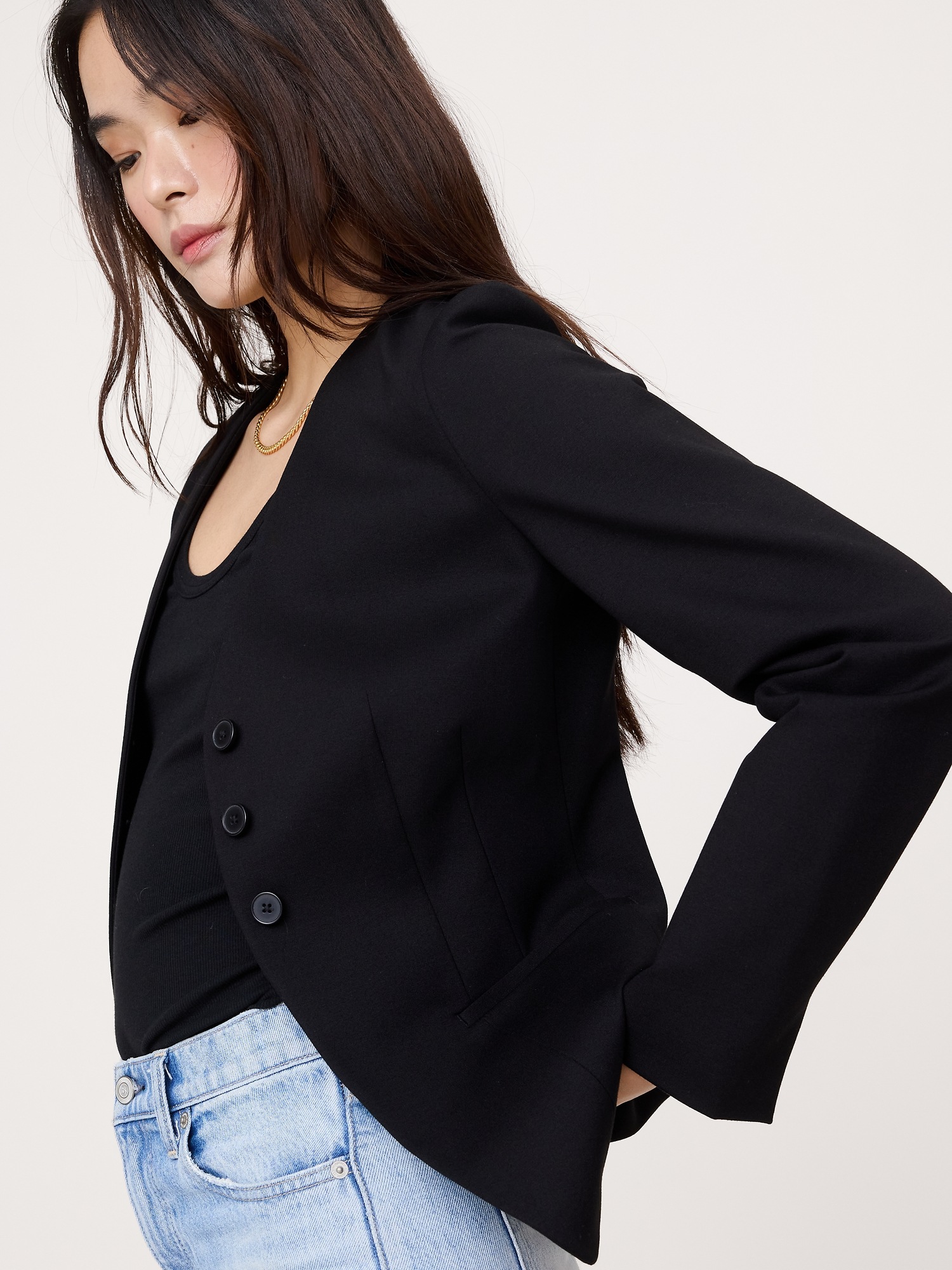 Женский топ Banana Republic Everywhere Ponte Blazer Top, цвет: Чёрный — фото 3
