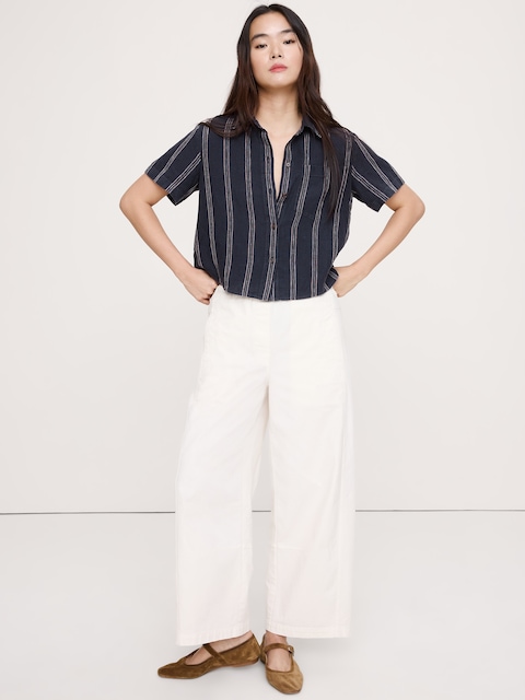 The Boxy Crop Shirt in Linen