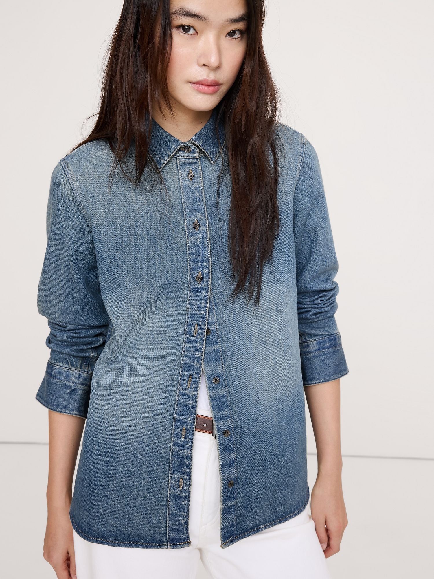 Image number 4 showing, The Everyday Denim Shirt