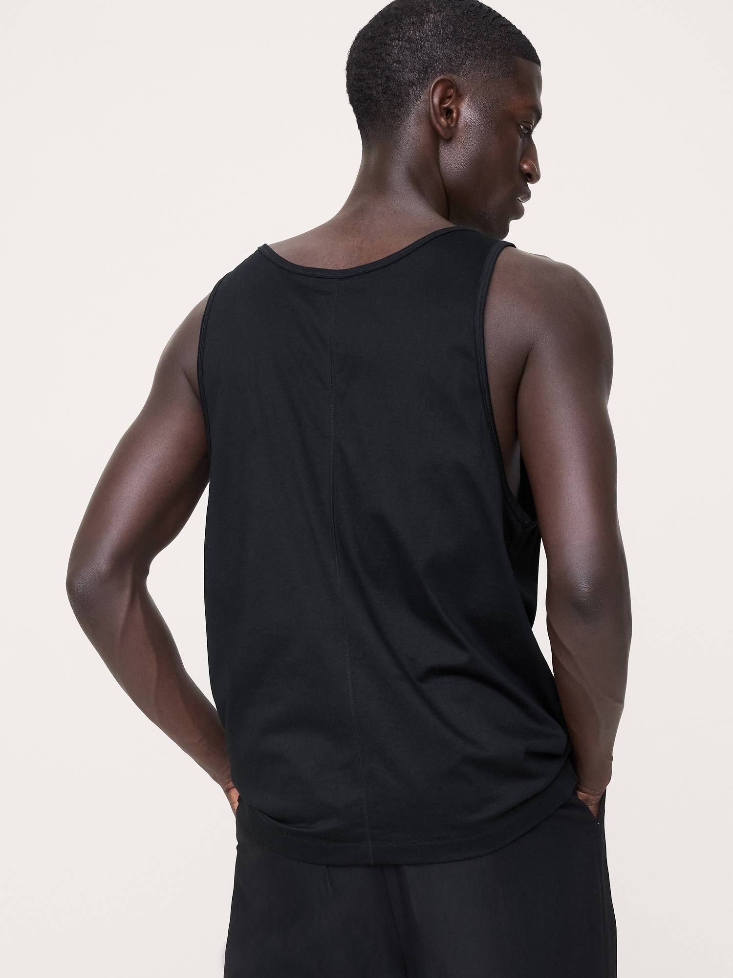 Мужской топ Banana Republic Silky Cotton Tank, цвет: Чёрный — фото 2