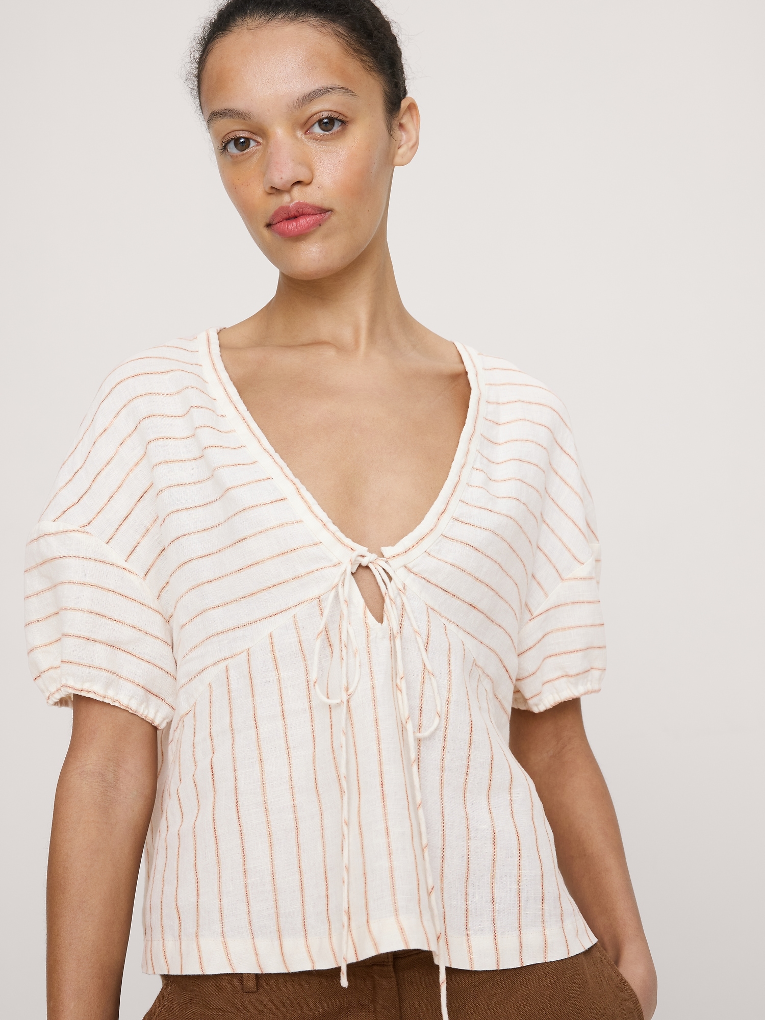 Image number 3 showing, Linen Tie-Front V-Neck Top