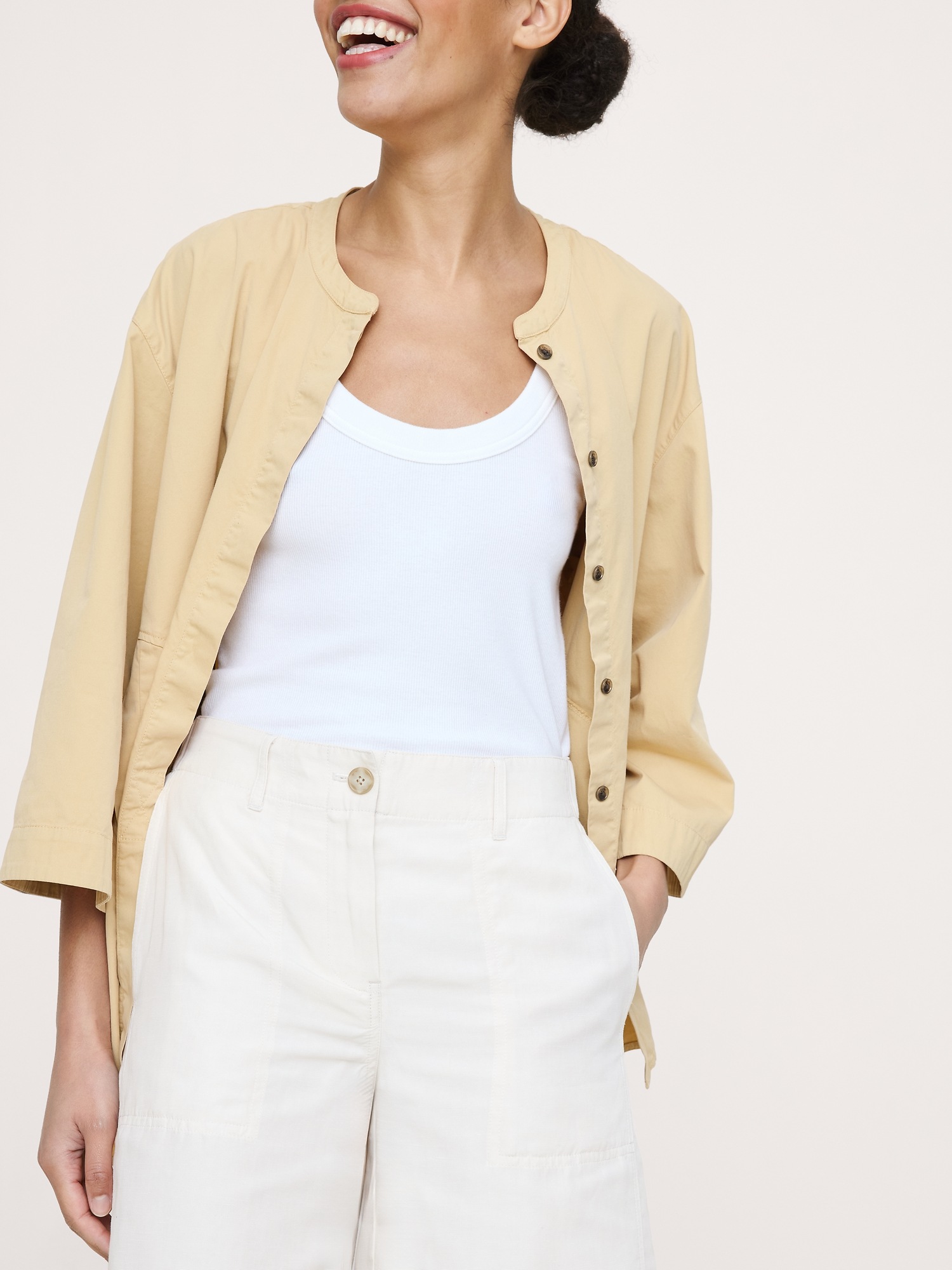 Женские шорты Banana Republic Mid-Rise Tencel™-Linen Bermuda Short, цвет: Кремовый белый — фото 3