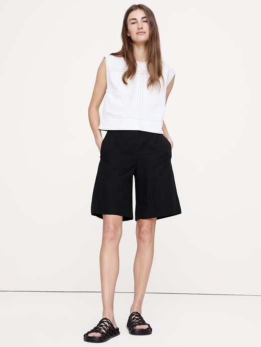 Mid-Rise Tencel™-Linen Bermuda Short