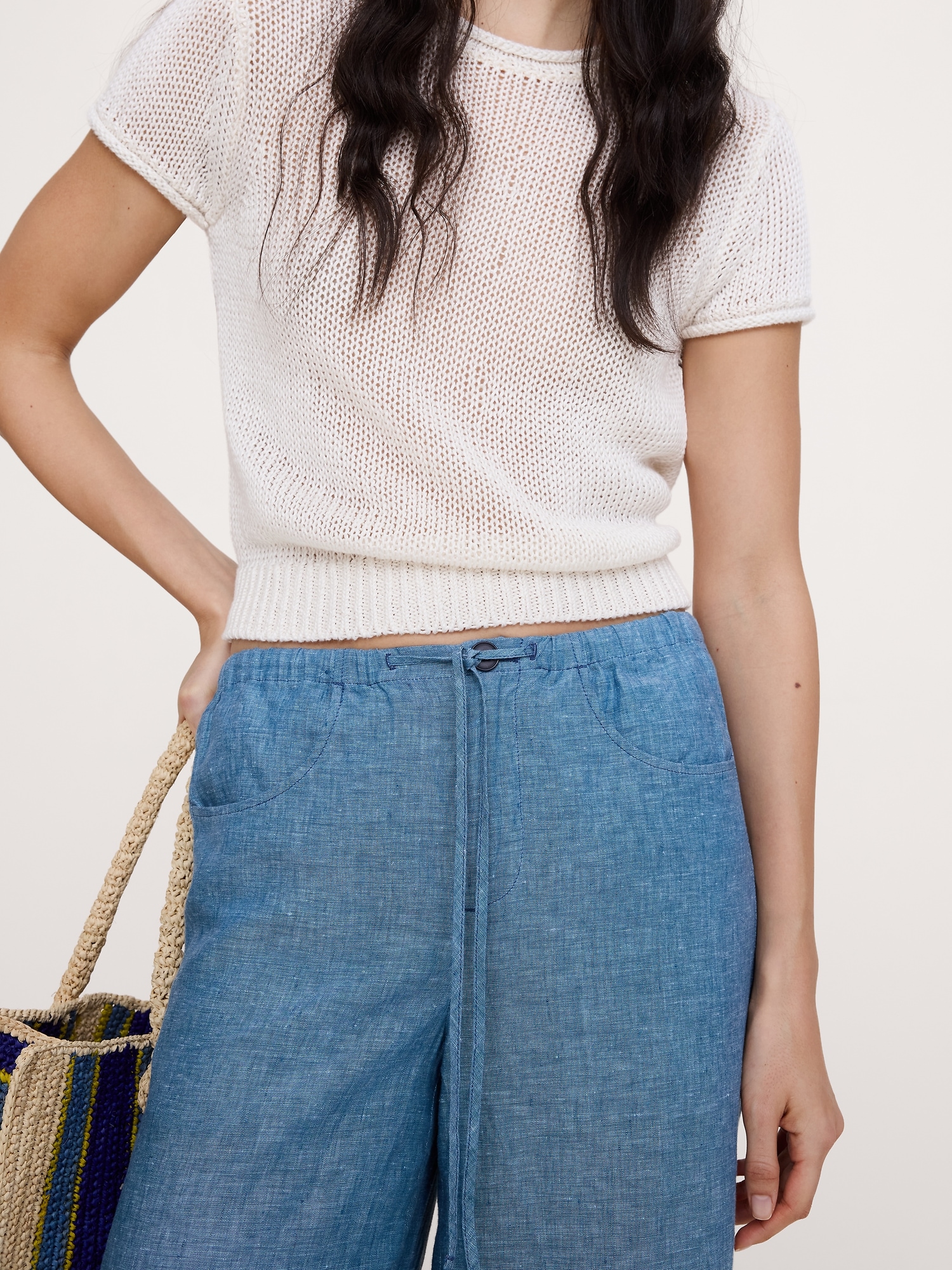 Image number 4 showing, The Studio Wide-Leg Drawstring Pant in Linen