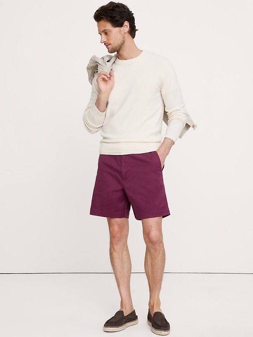 Banana Republic — 7" Lived-In Chino Short