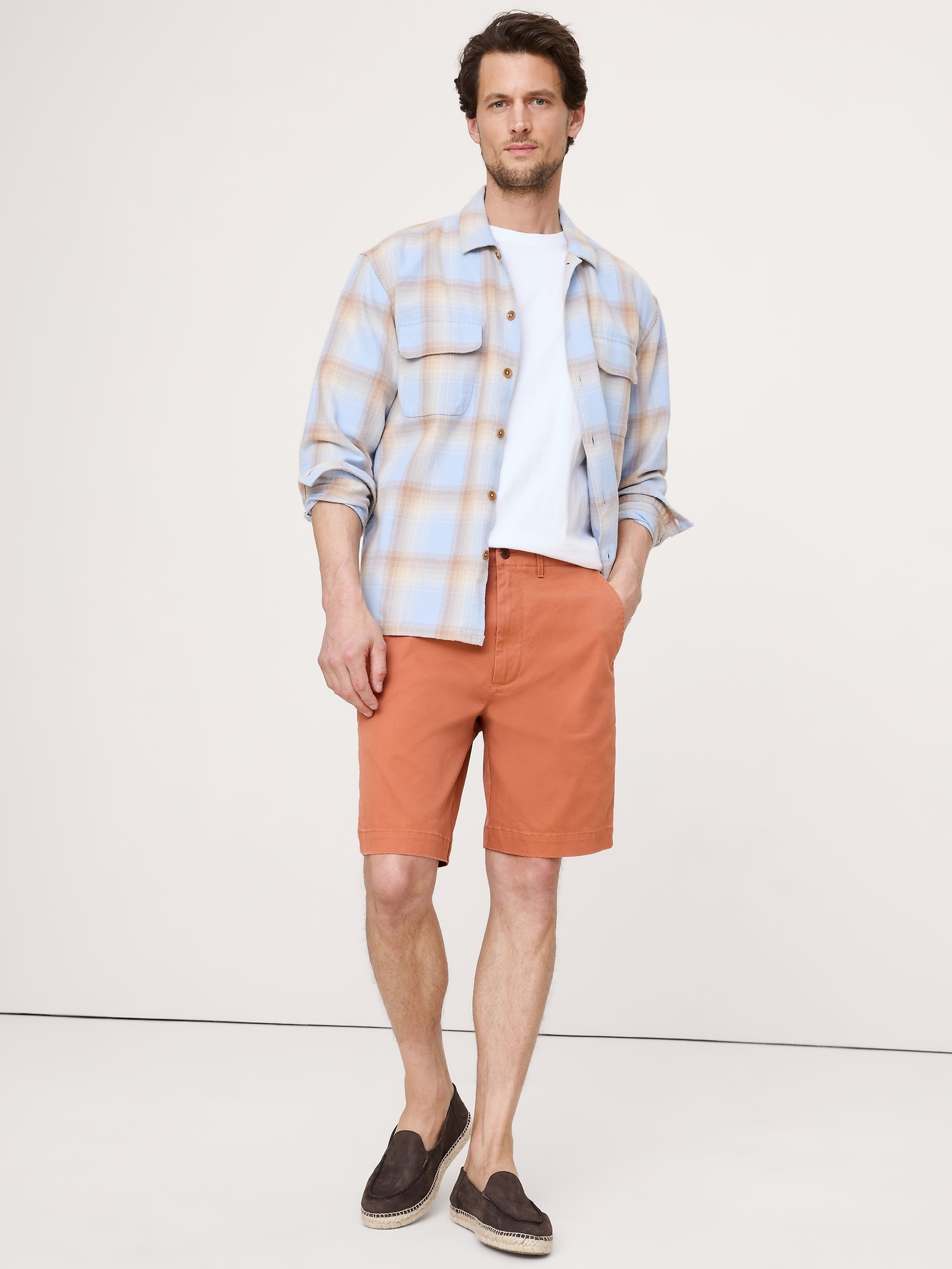 9" Lived-In Chino Short