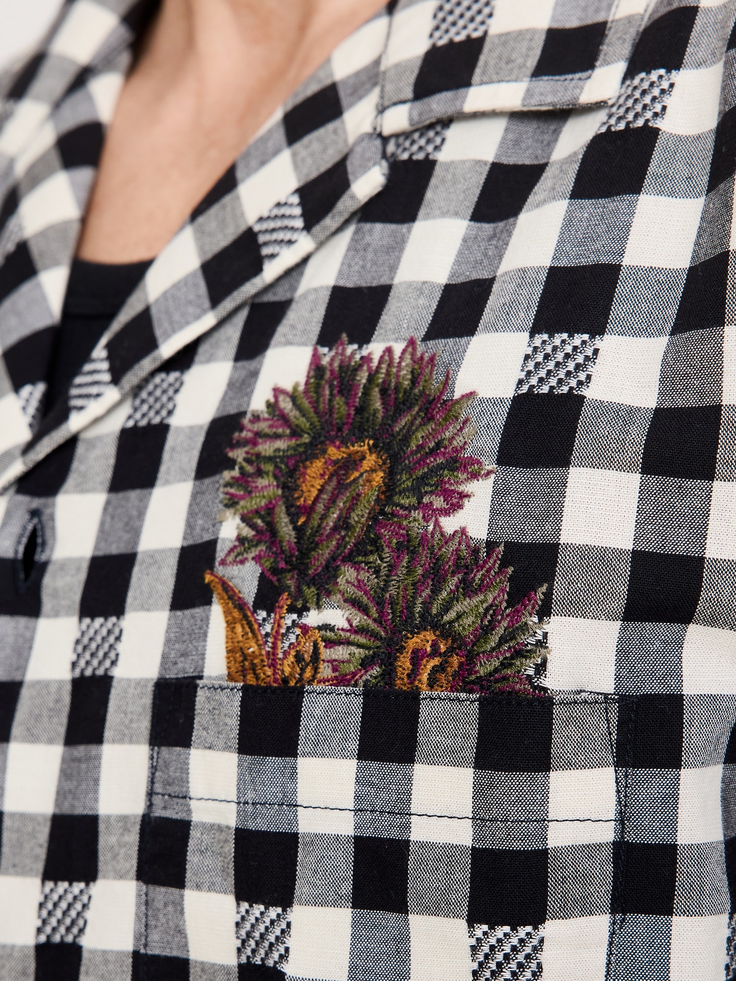 Image number 6 showing, Relaxed-Fit Embroidered Cotton Resort Shirt