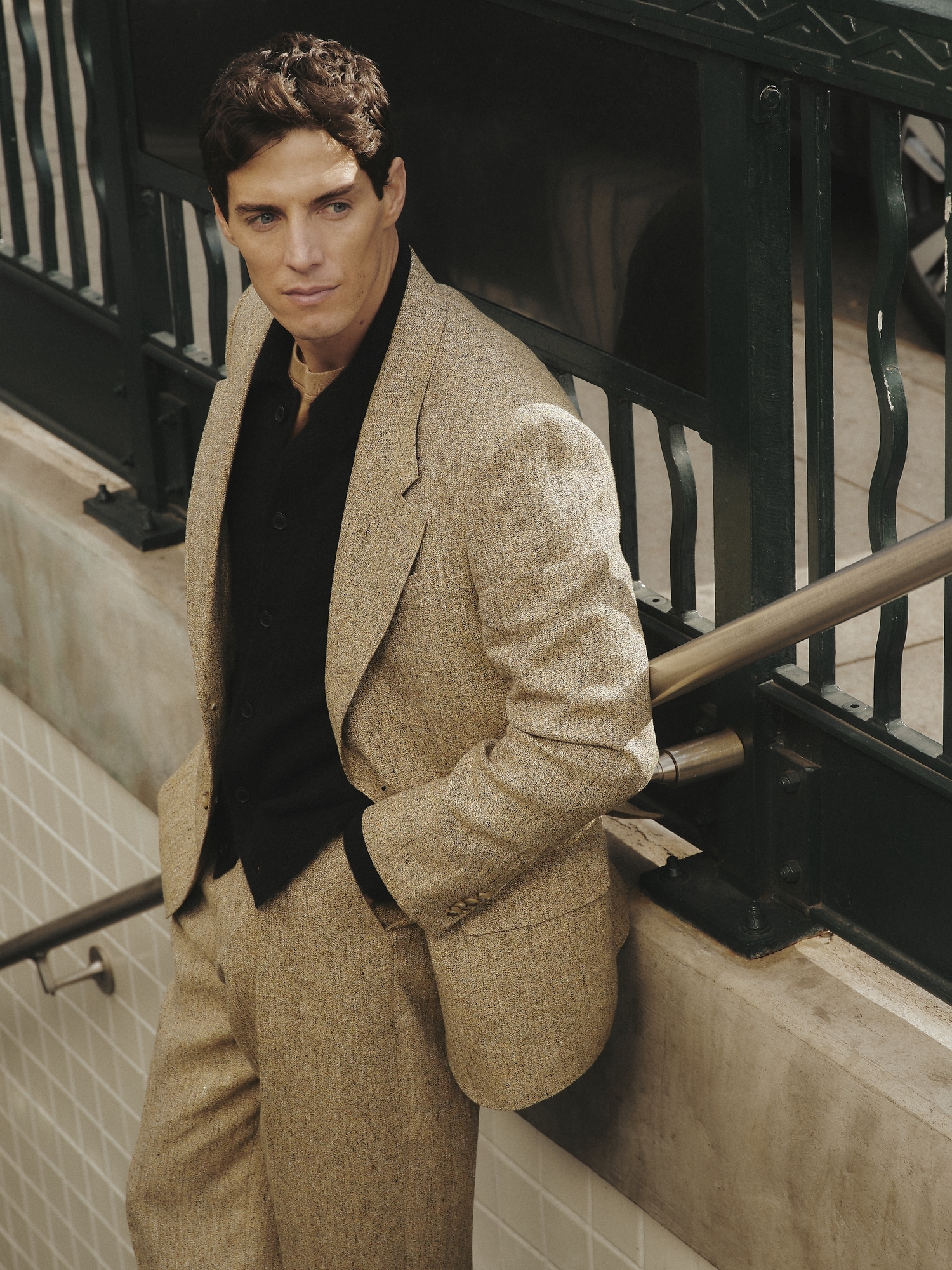 Image number 5 showing, Relaxed Italian Linen Suit Jacket