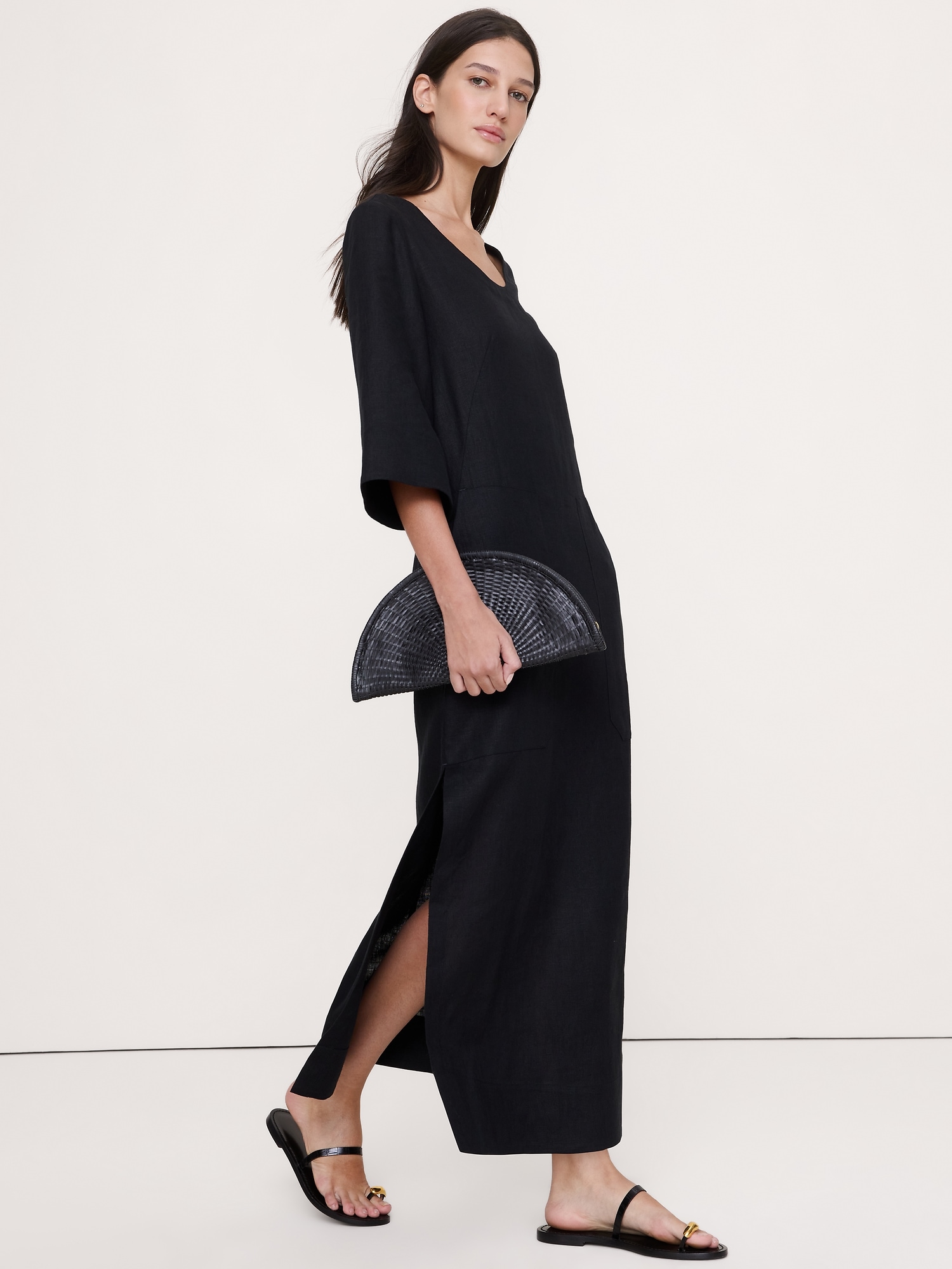 Linen Scoop-Neck Maxi Dress