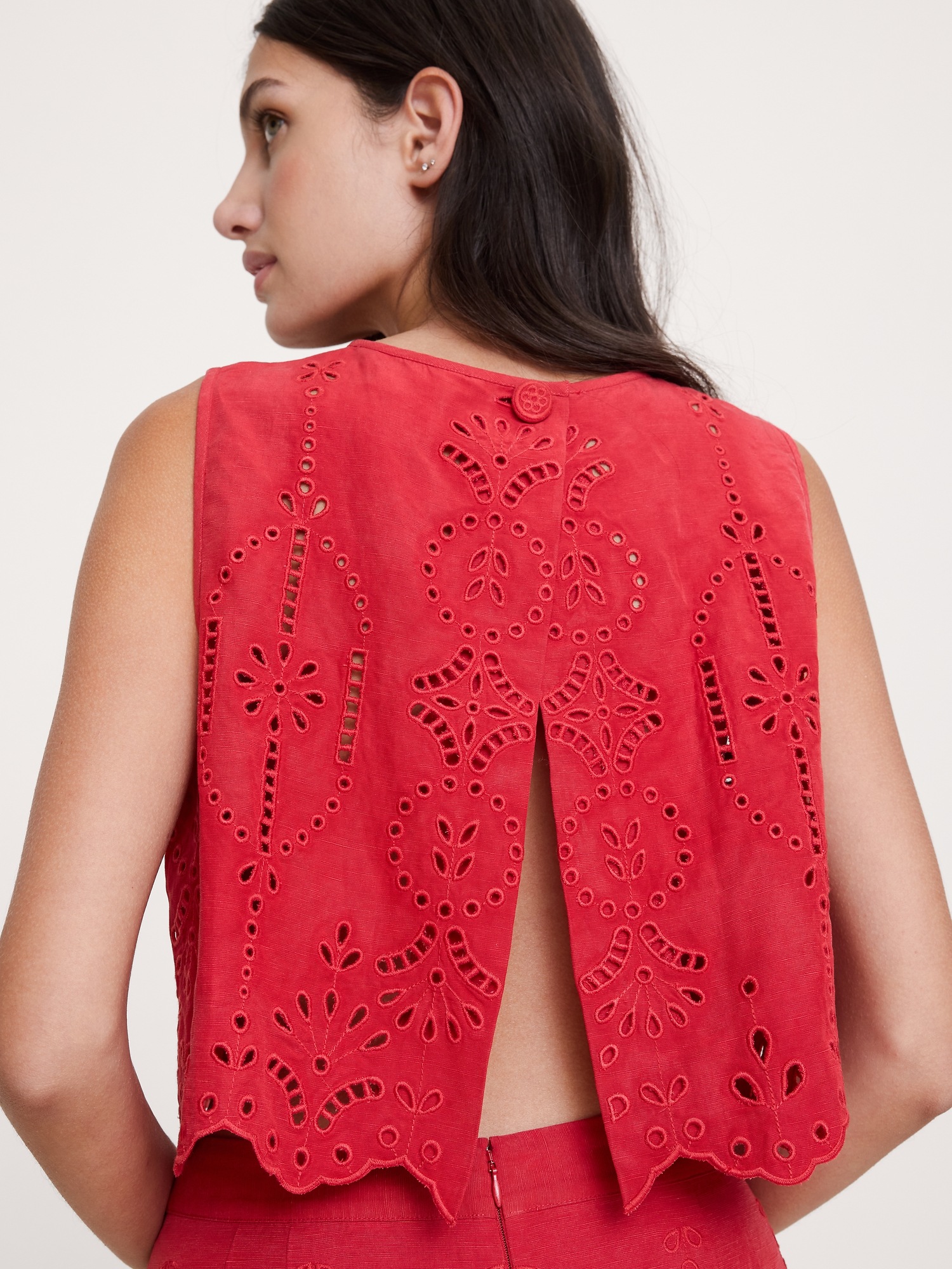 Женский топ Banana Republic Tencel™-Linen Eyelet Tank, цвет: Красный — фото 2