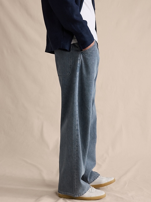 Loose Lightweight Jean