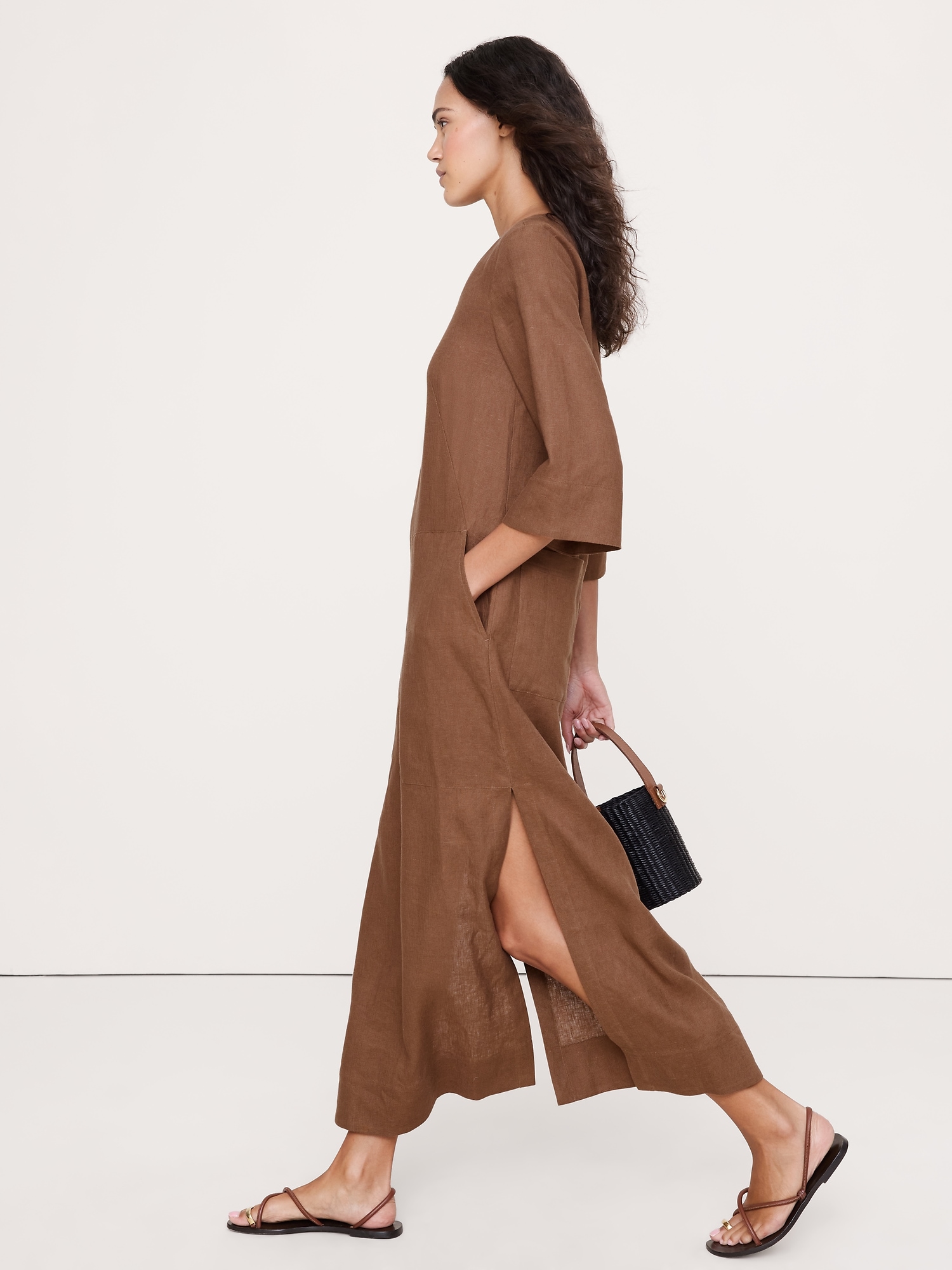 Image number 4 showing, Linen Scoop-Neck Maxi Dress