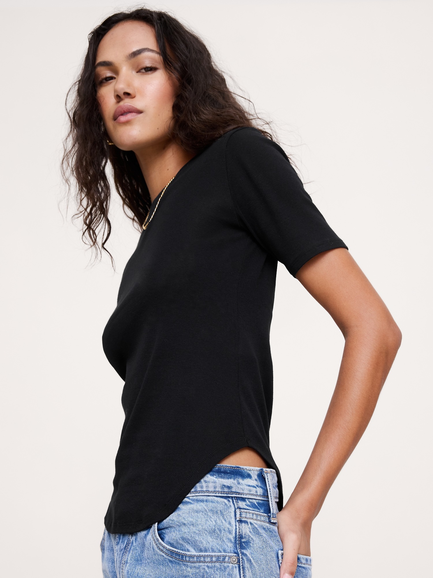 Женская футболка Banana Republic Airy Cotton Elbow-Sleeve, цвет: Чёрный — фото 3