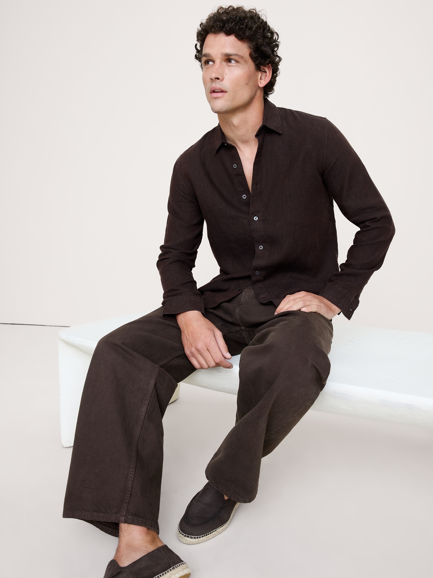 Standard-Fit Linen Shirt