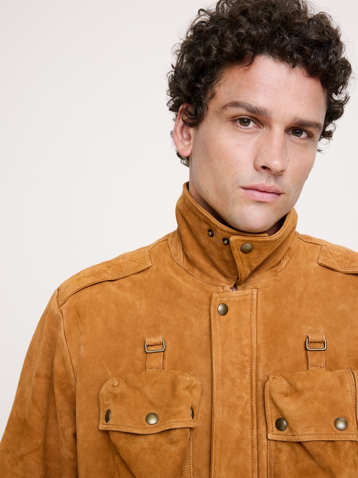 Мужская куртка Banana Republic Suede Multi-Pocket, цвет: Карамельный замшевый — фото 5