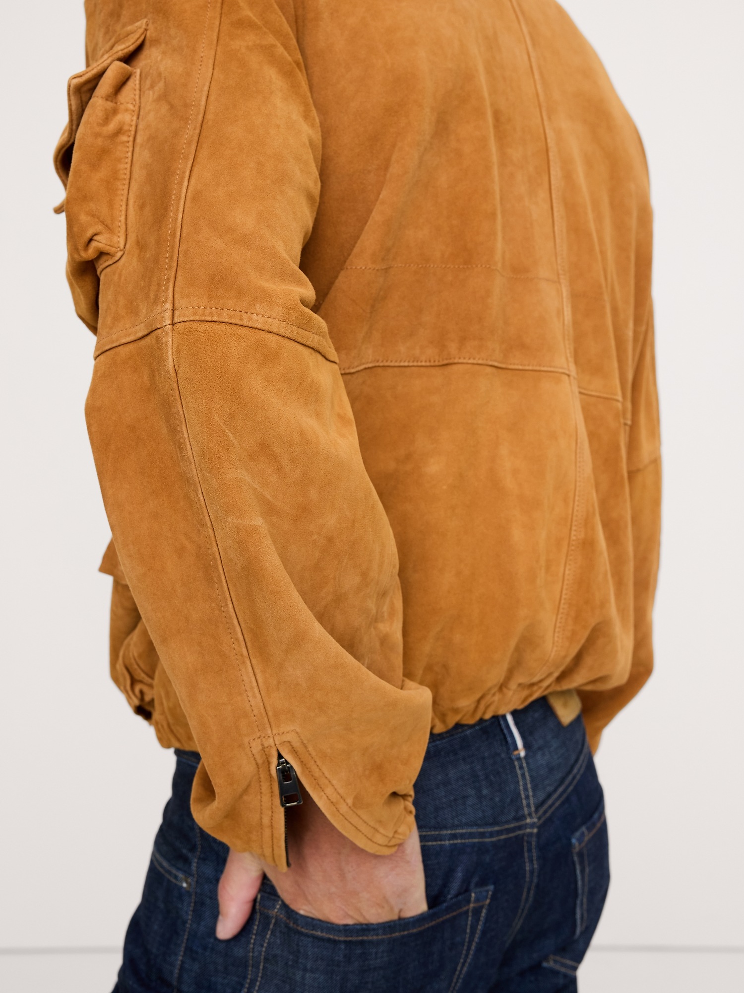 Мужская куртка Banana Republic Suede Multi-Pocket, цвет: Карамельный замшевый — фото 6