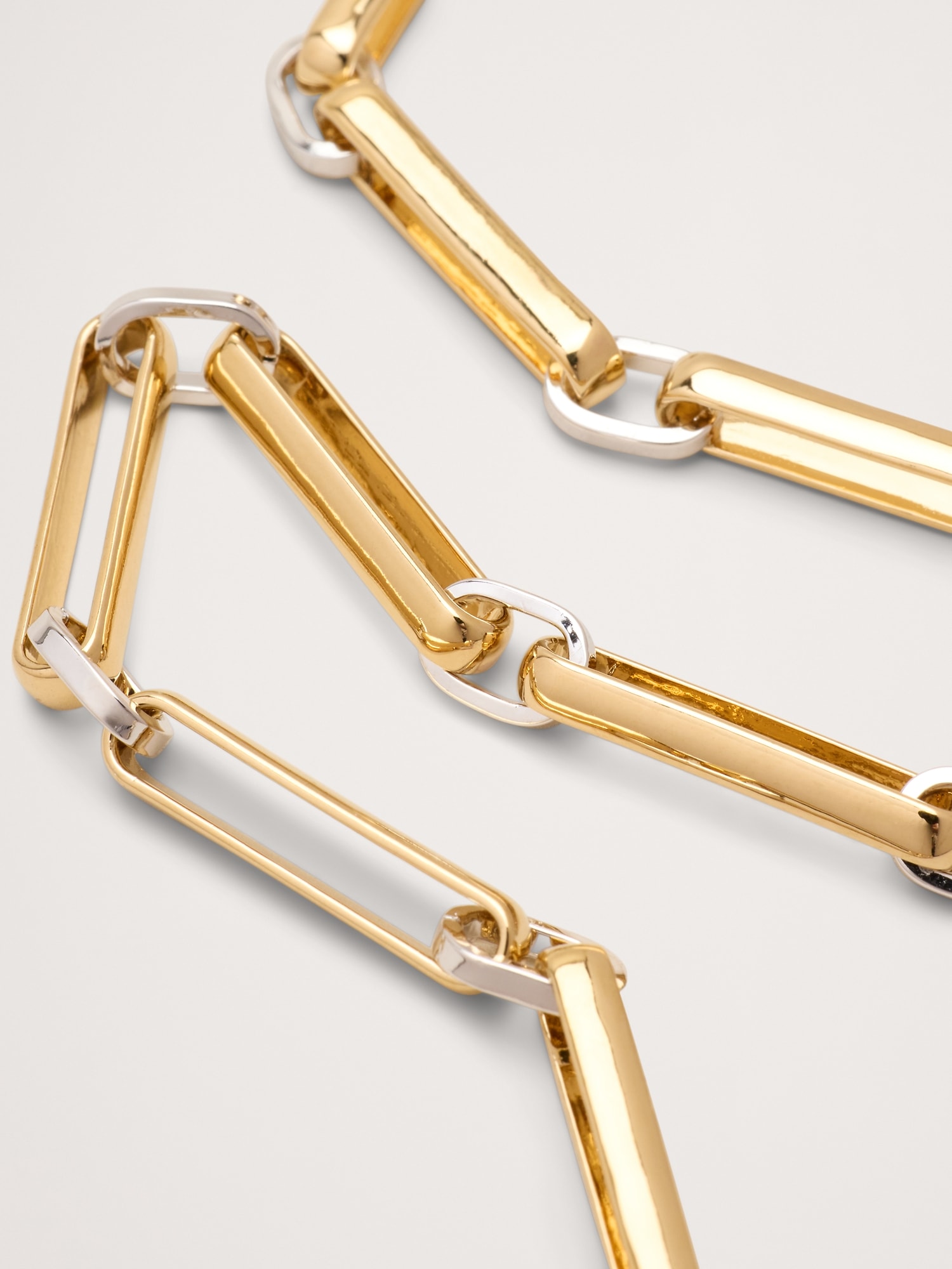 Image number 2 showing, Chiusa Necklace by Laura Lombardi