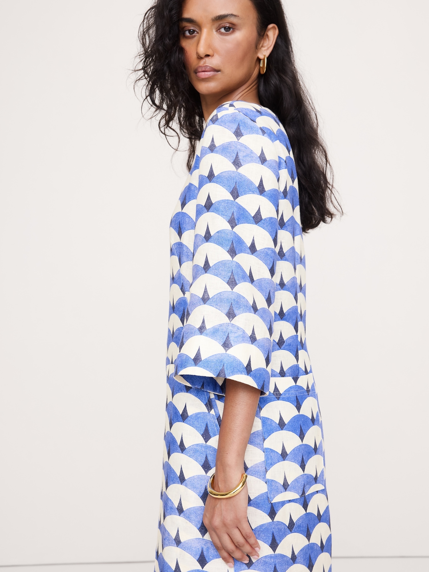 Image number 4 showing, Linen Scoop-Neck Maxi Dress