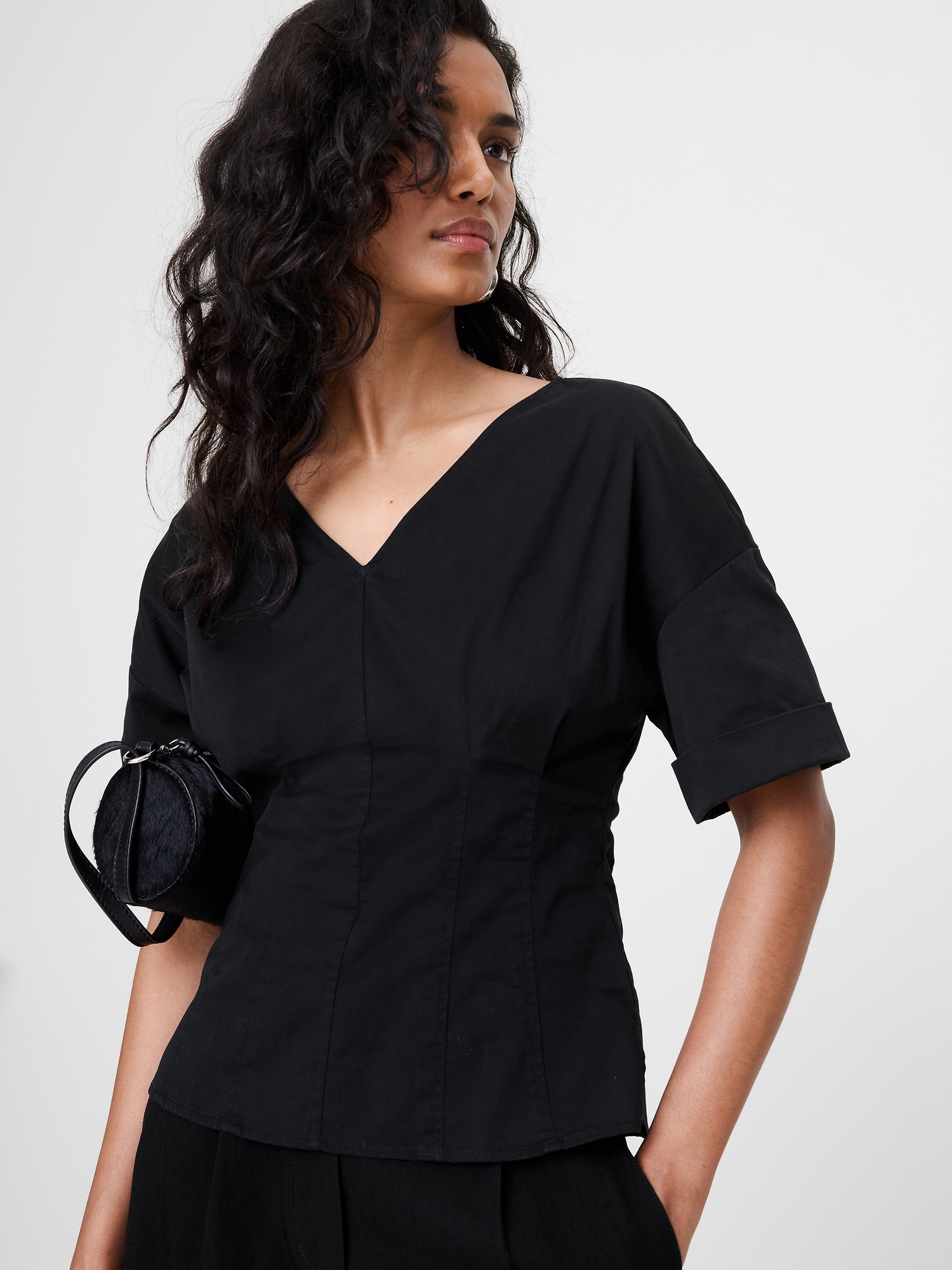 Женский топ Banana Republic Soft Cotton Fitted Waist Top, цвет: Чёрный — фото 3