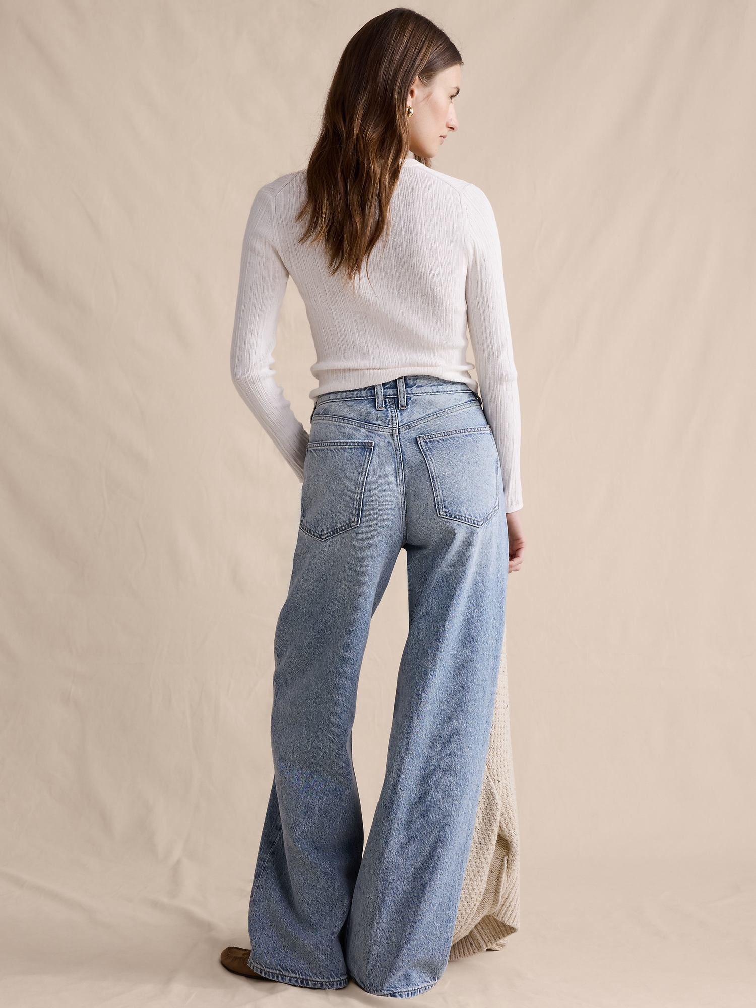 Image number 3 showing, Mid-Rise Baggy-Straight Lightweight Jean