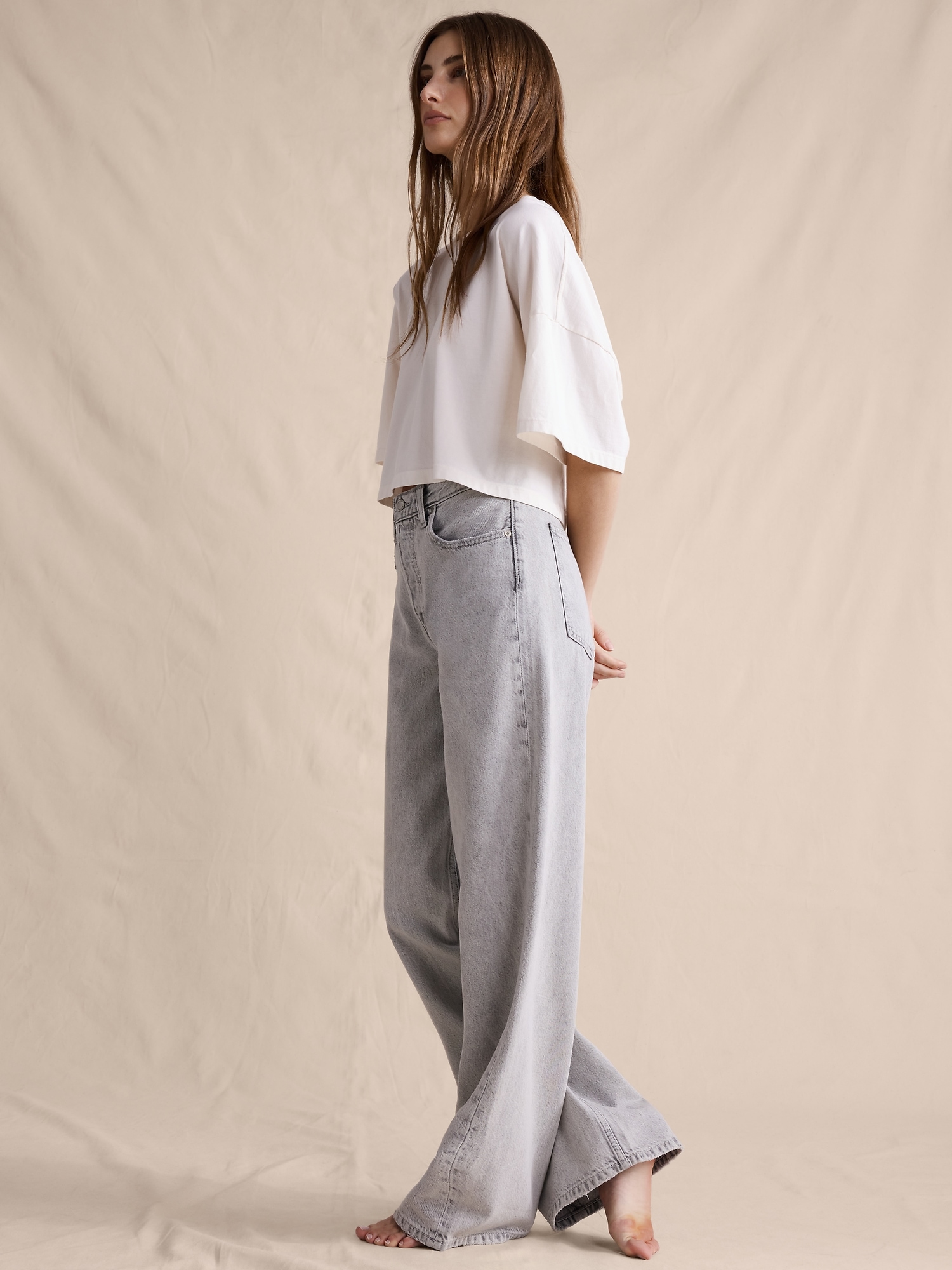 Image number 5 showing, Mid-Rise Baggy-Straight Lightweight Jean
