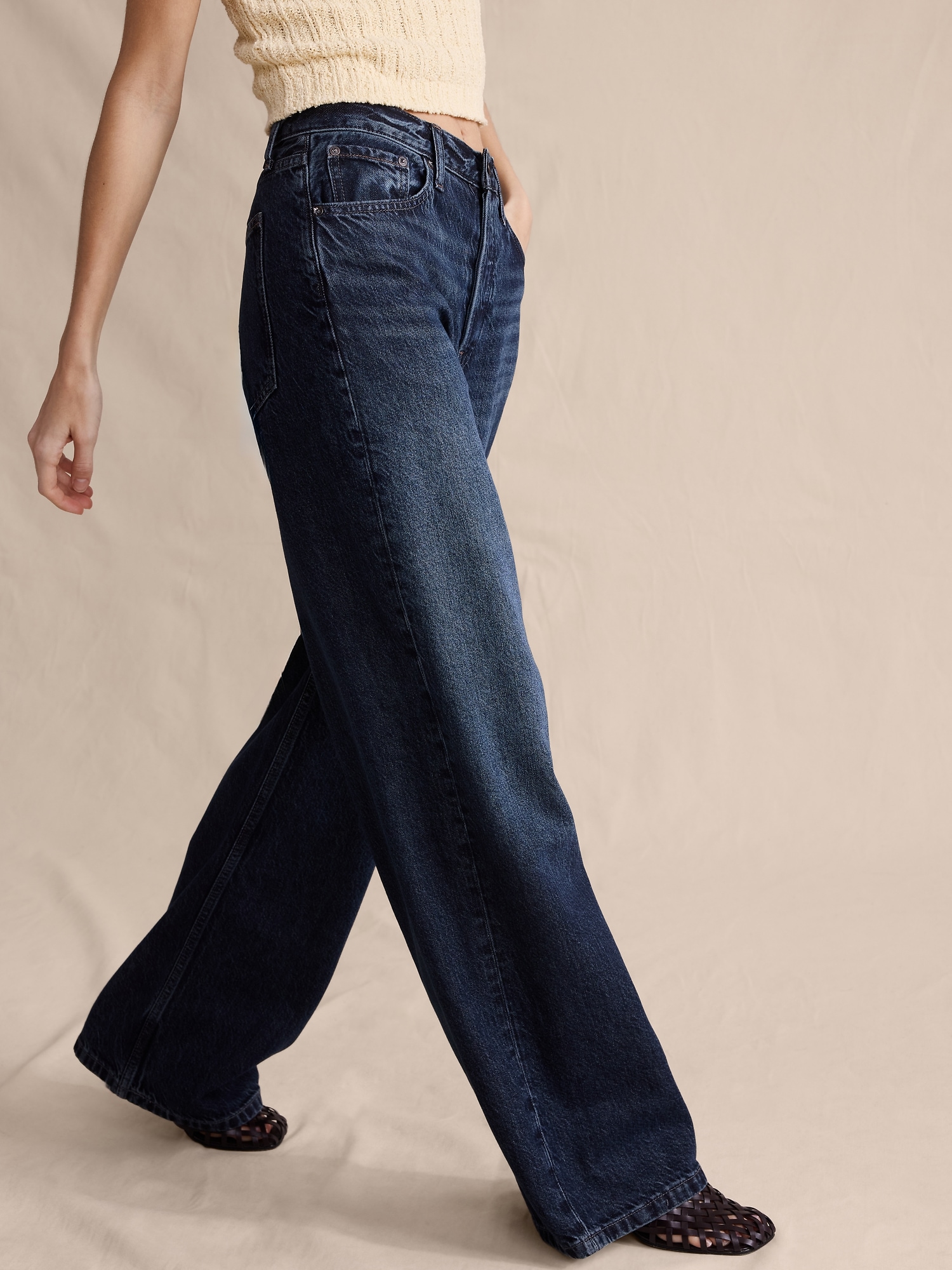 Image number 4 showing, Mid-Rise Baggy-Straight Lightweight Jean