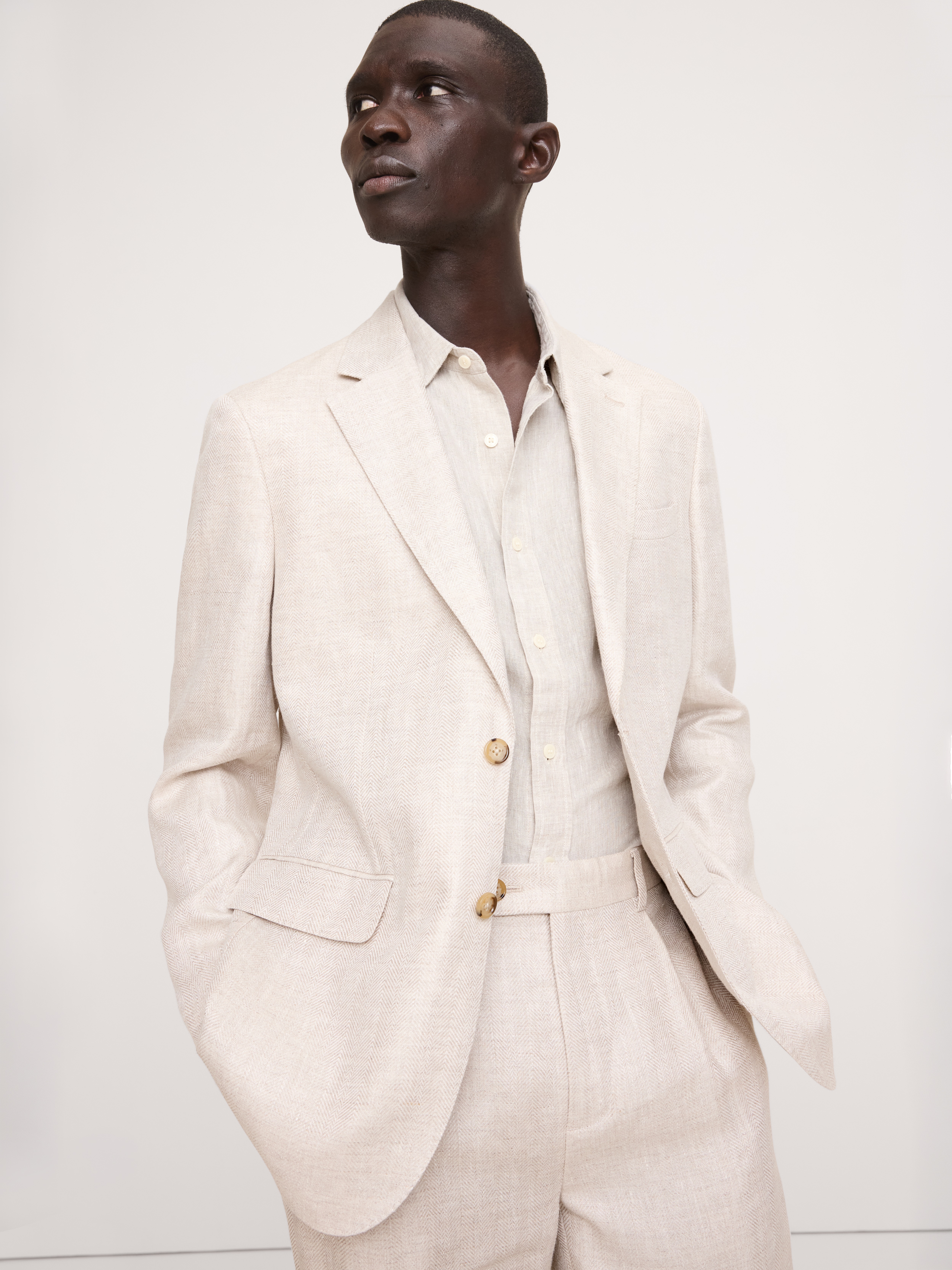 Tailored Slim-Fit Herringbone Linen Suit Jacket