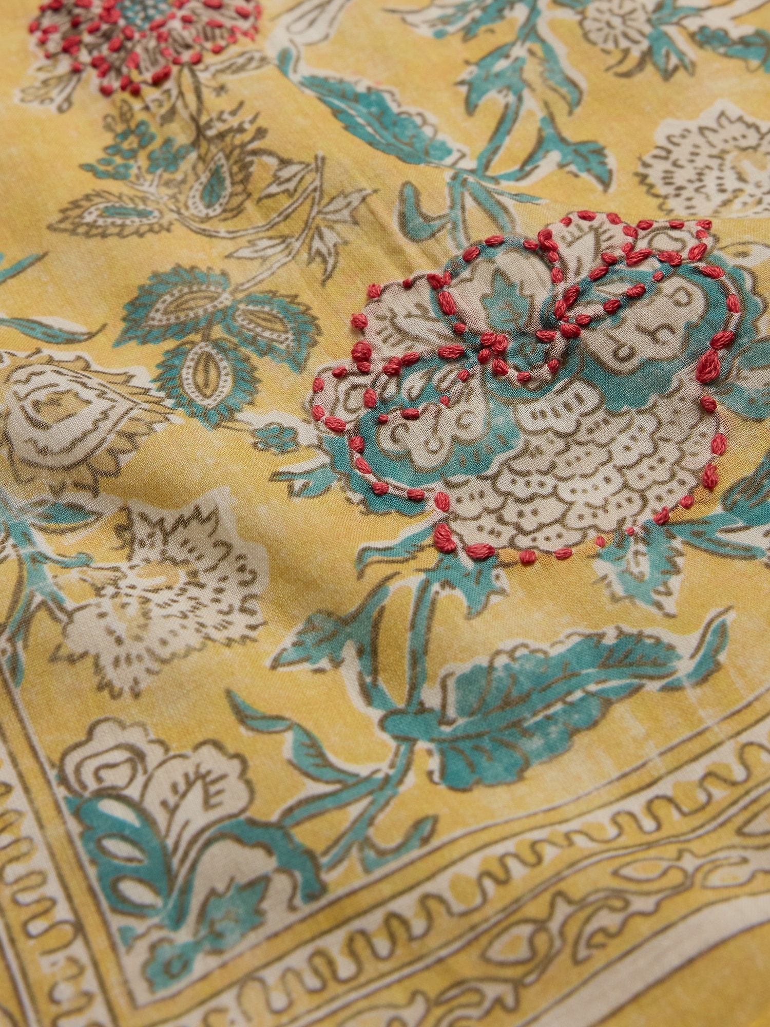 Image number 3 showing, Embroidered Cotton Scarf by Vismaya