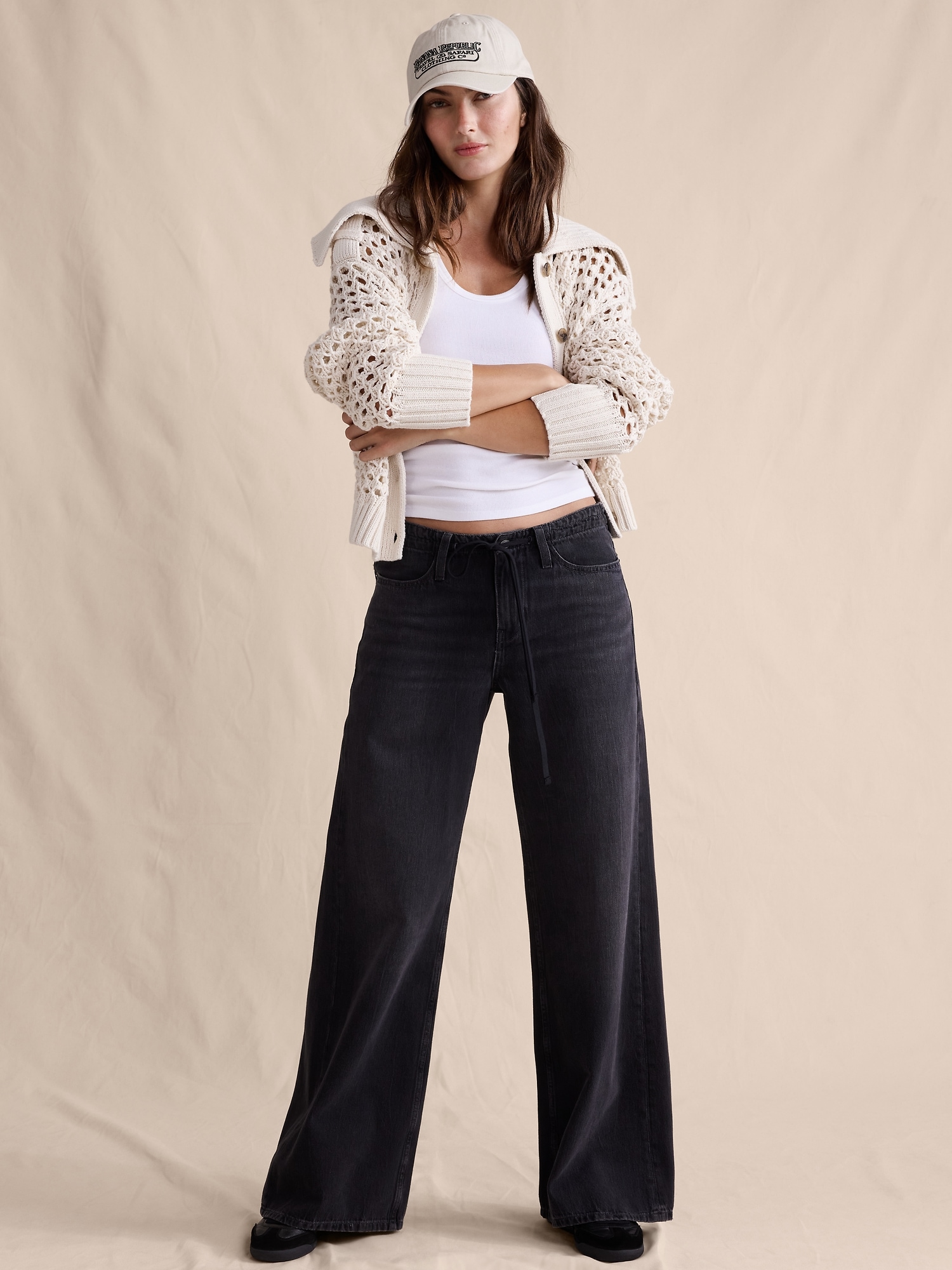 Mid-Rise Wide-Leg Drawstring Jean